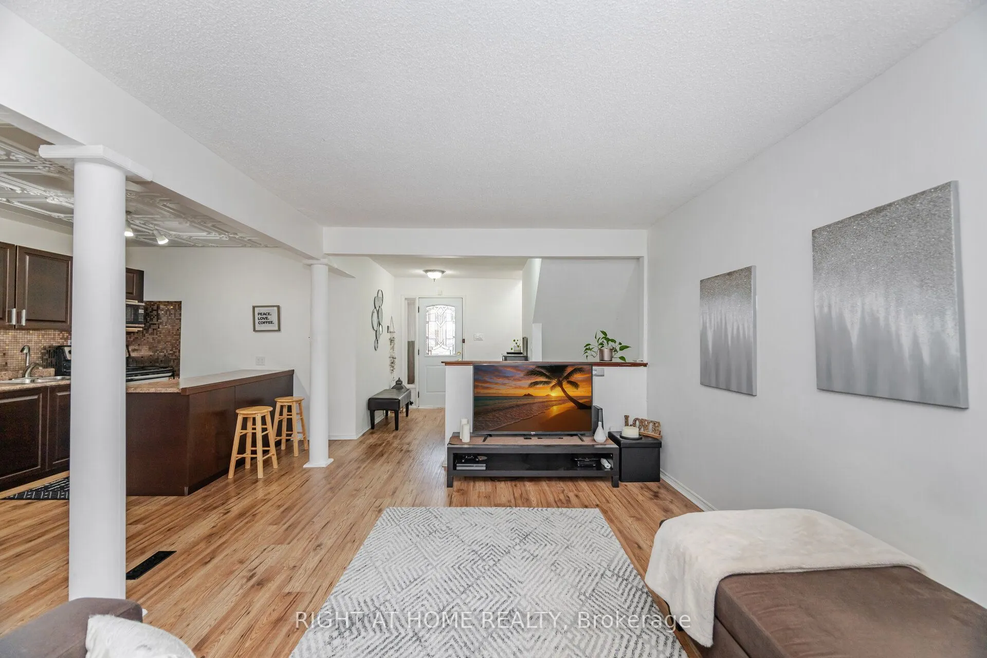 453 WOODVIEW Road, #7