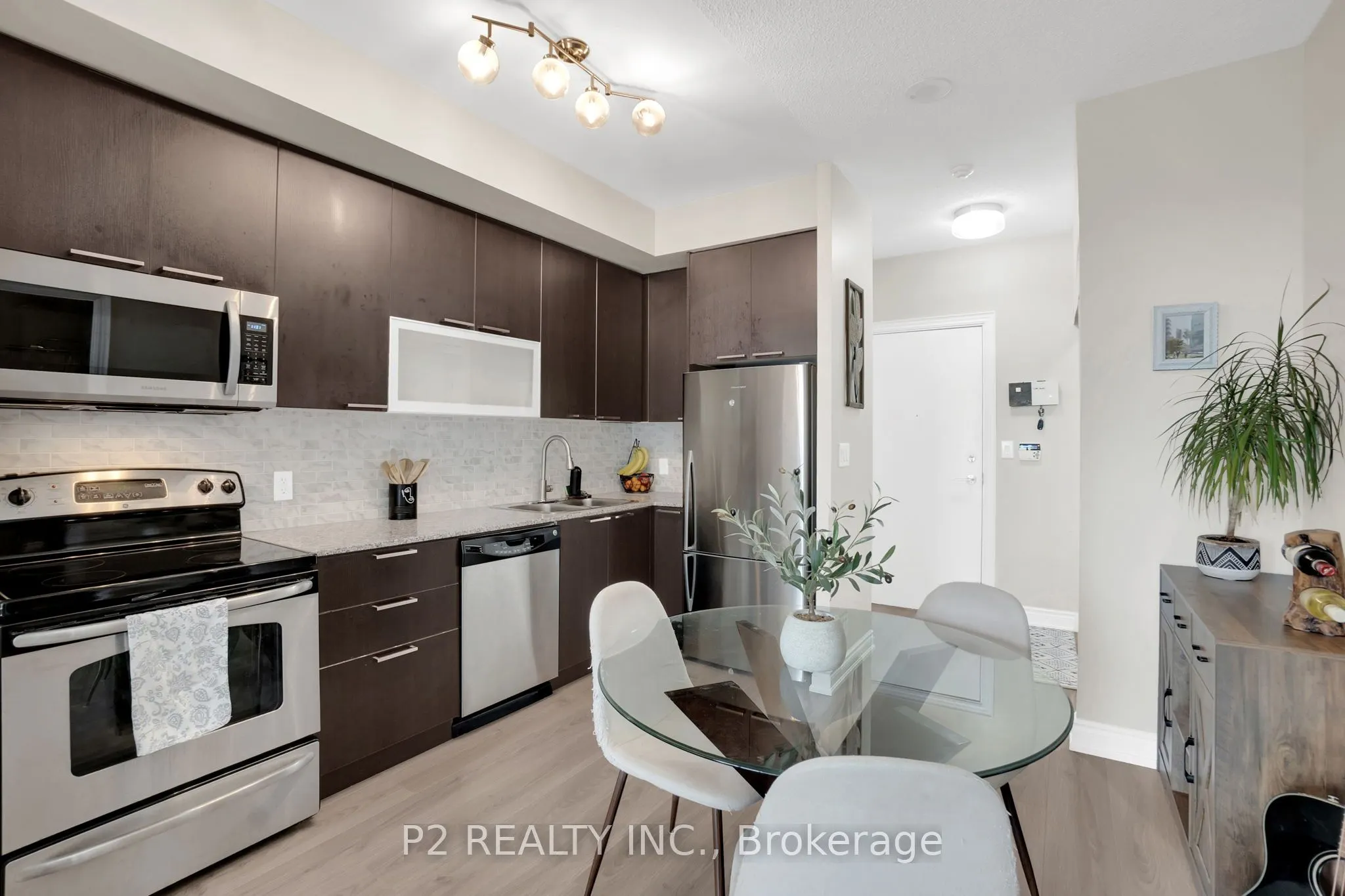 16 Brookers Lane, #1002
