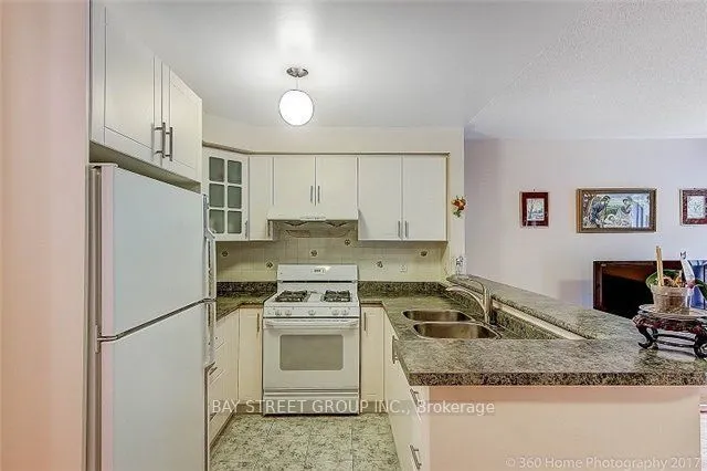 2870 Westbury Court