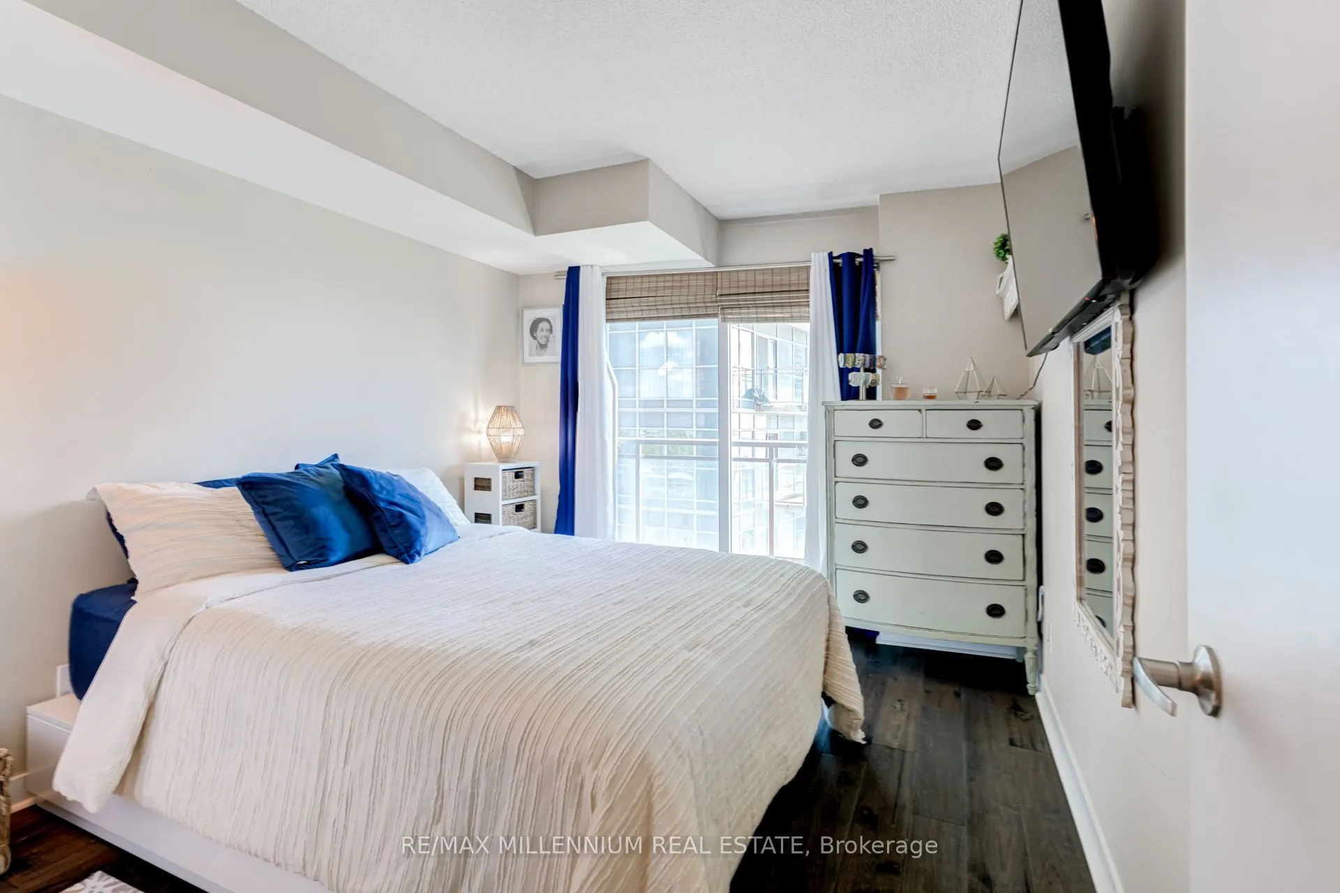 155 Legion Road N, #2114