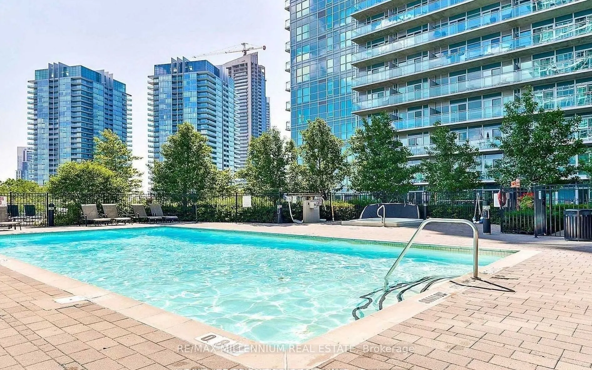 155 Legion Road N, #2114