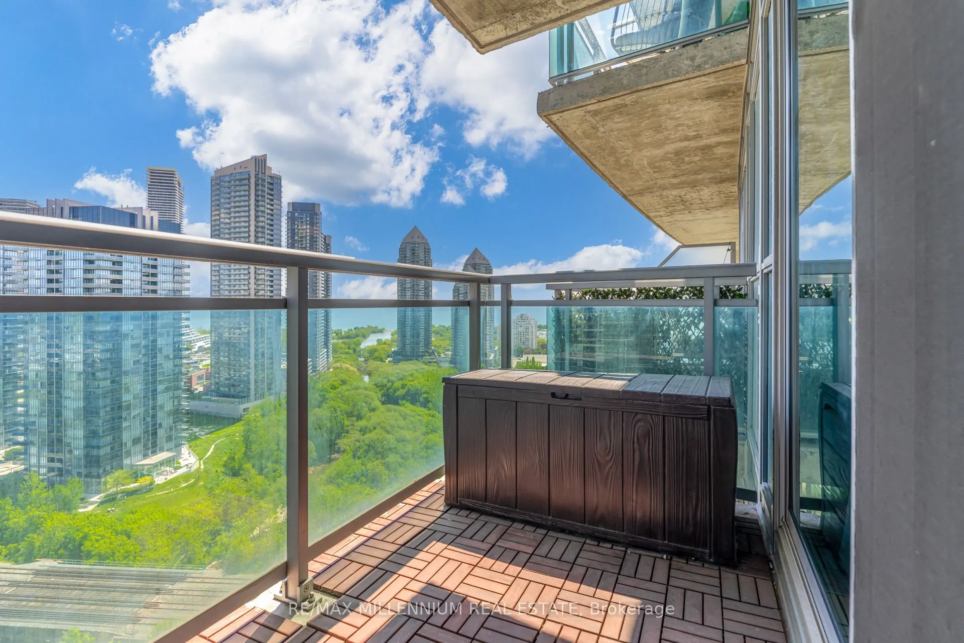 155 Legion Road N, #2114