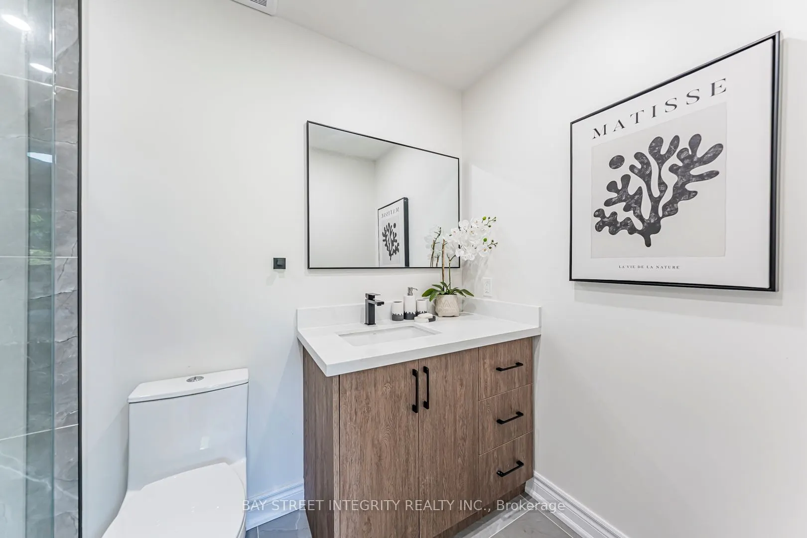 6847 Dillingwood Drive
