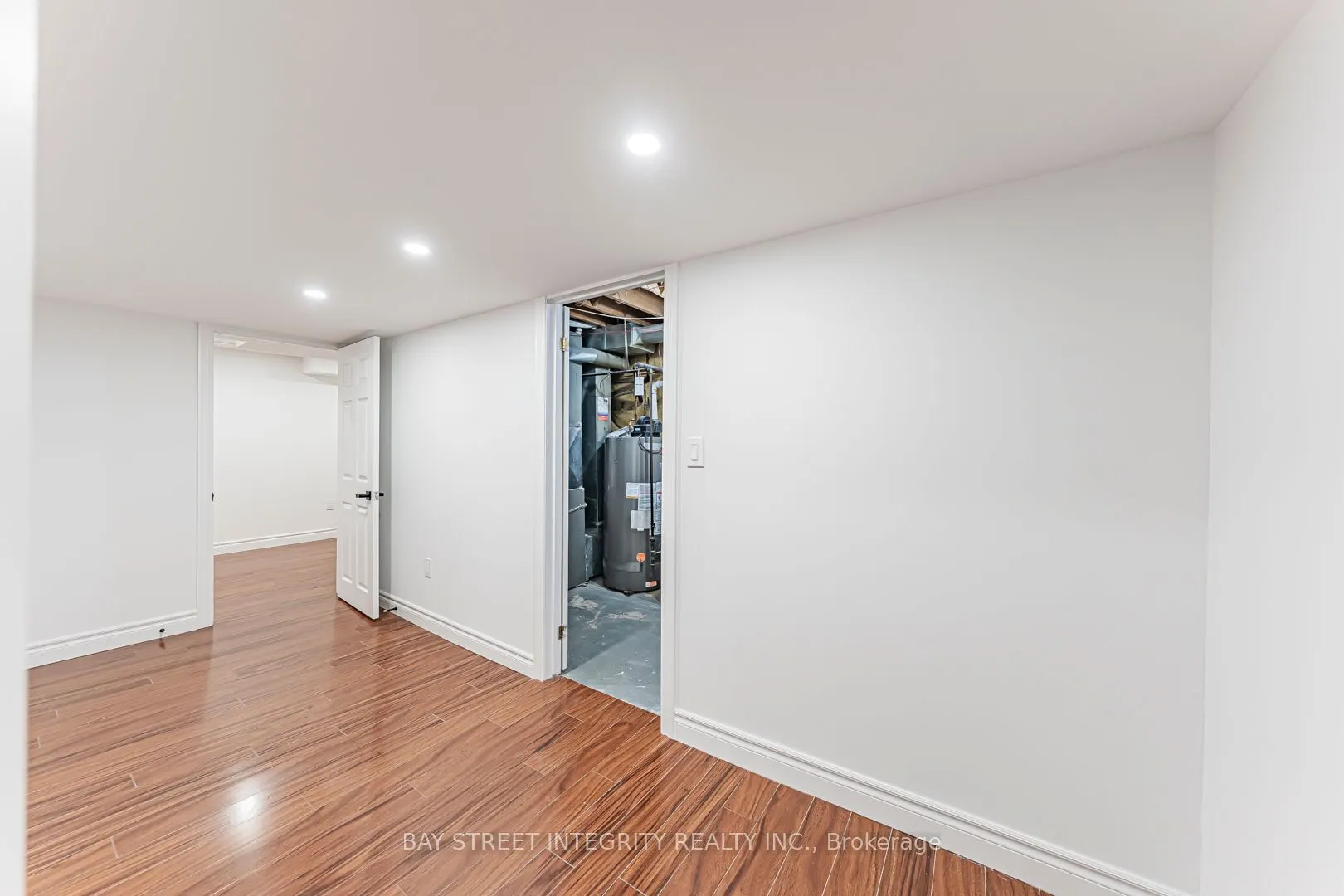 6847 Dillingwood Drive