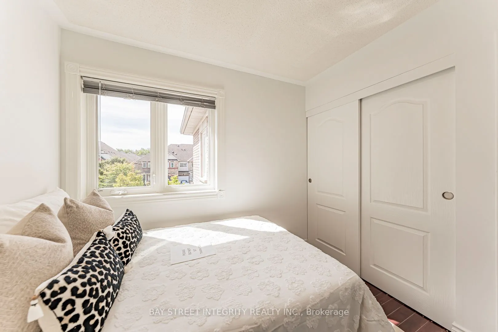 6847 Dillingwood Drive