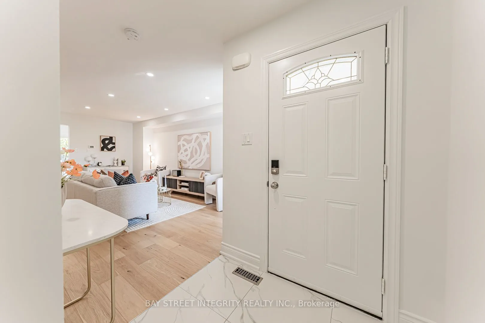 6847 Dillingwood Drive