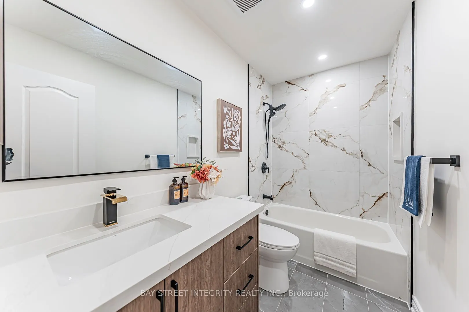 6847 Dillingwood Drive