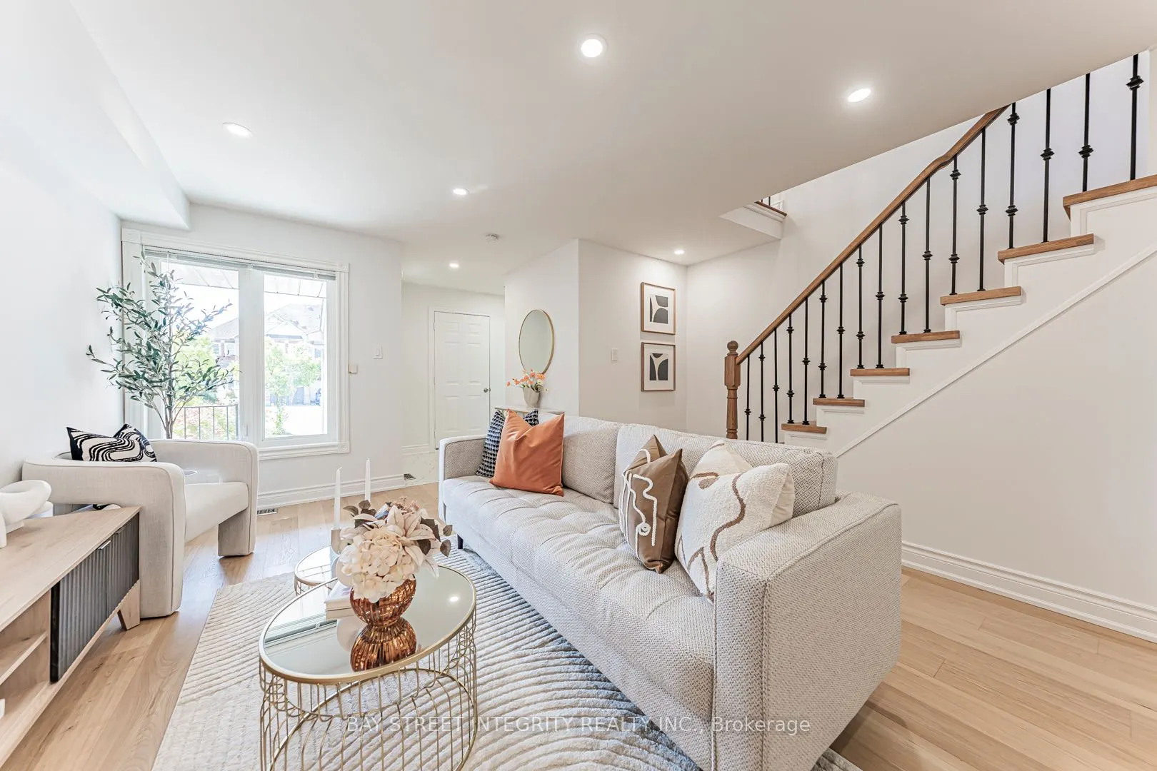 6847 Dillingwood Drive