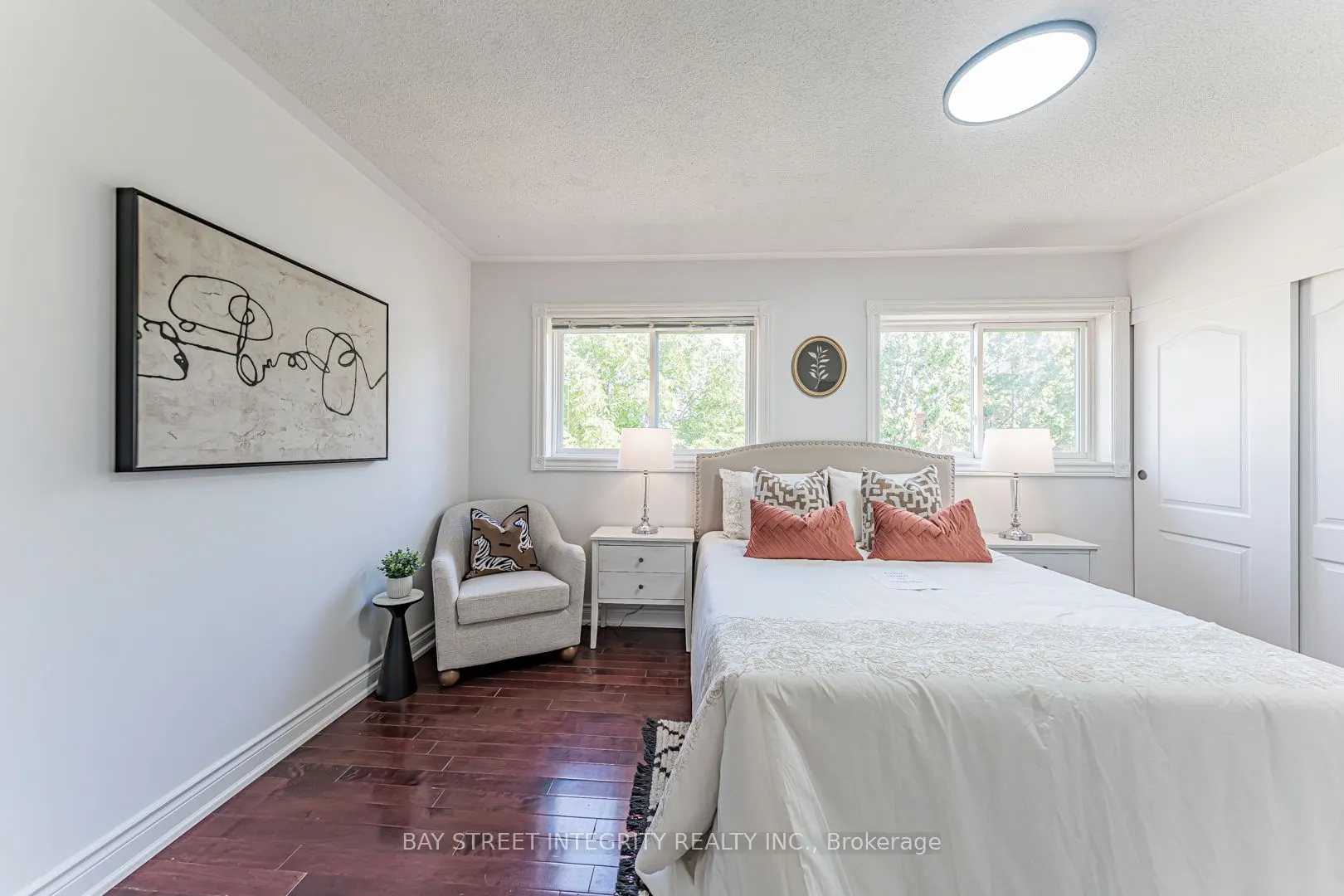 6847 Dillingwood Drive