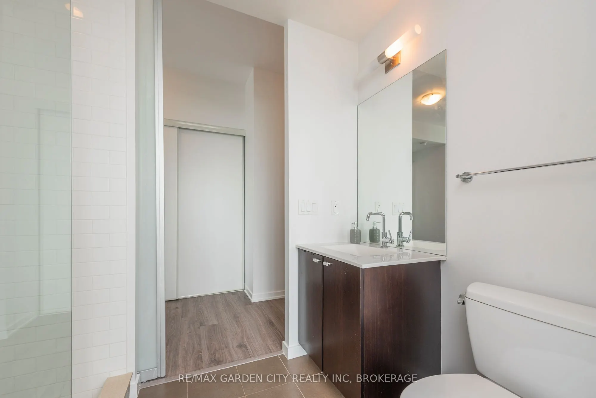 103 The Queensway, #405