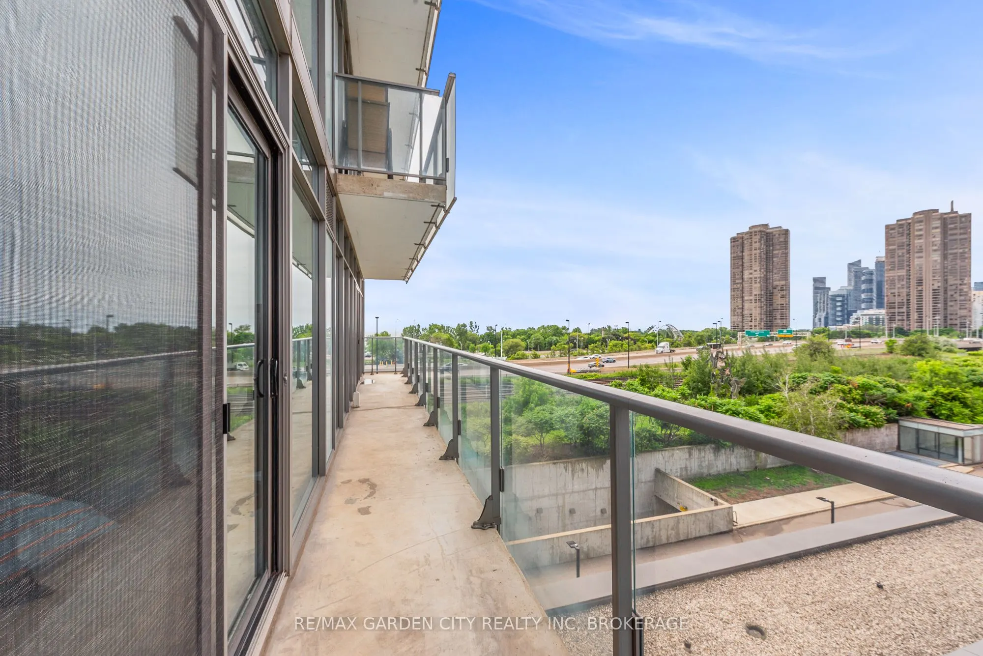 103 The Queensway, #405