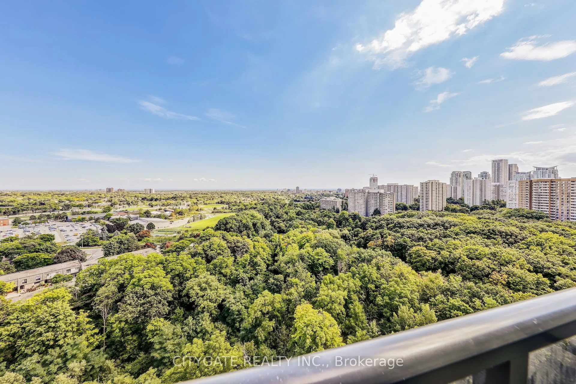 202 Burnhamthorpe Road E, #1610