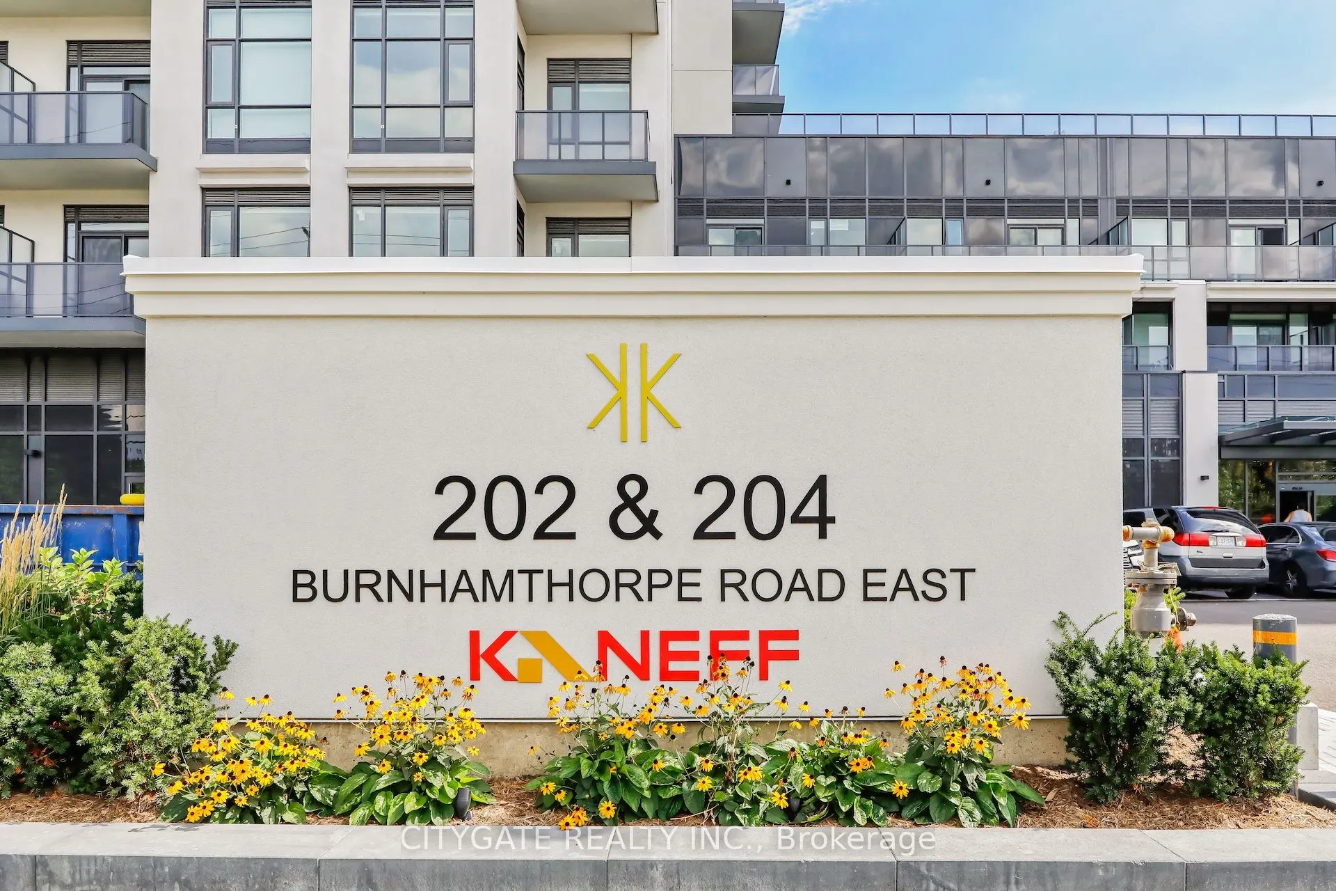 202 Burnhamthorpe Road E, #1610