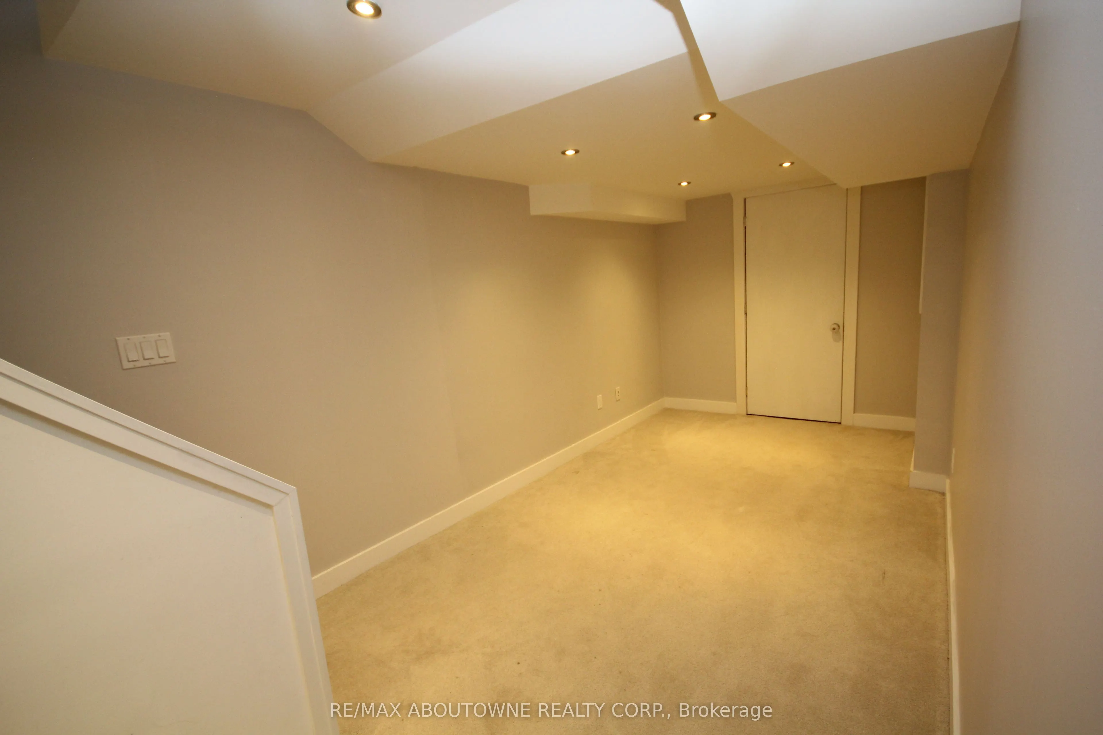 3490 Whilabout Terrace