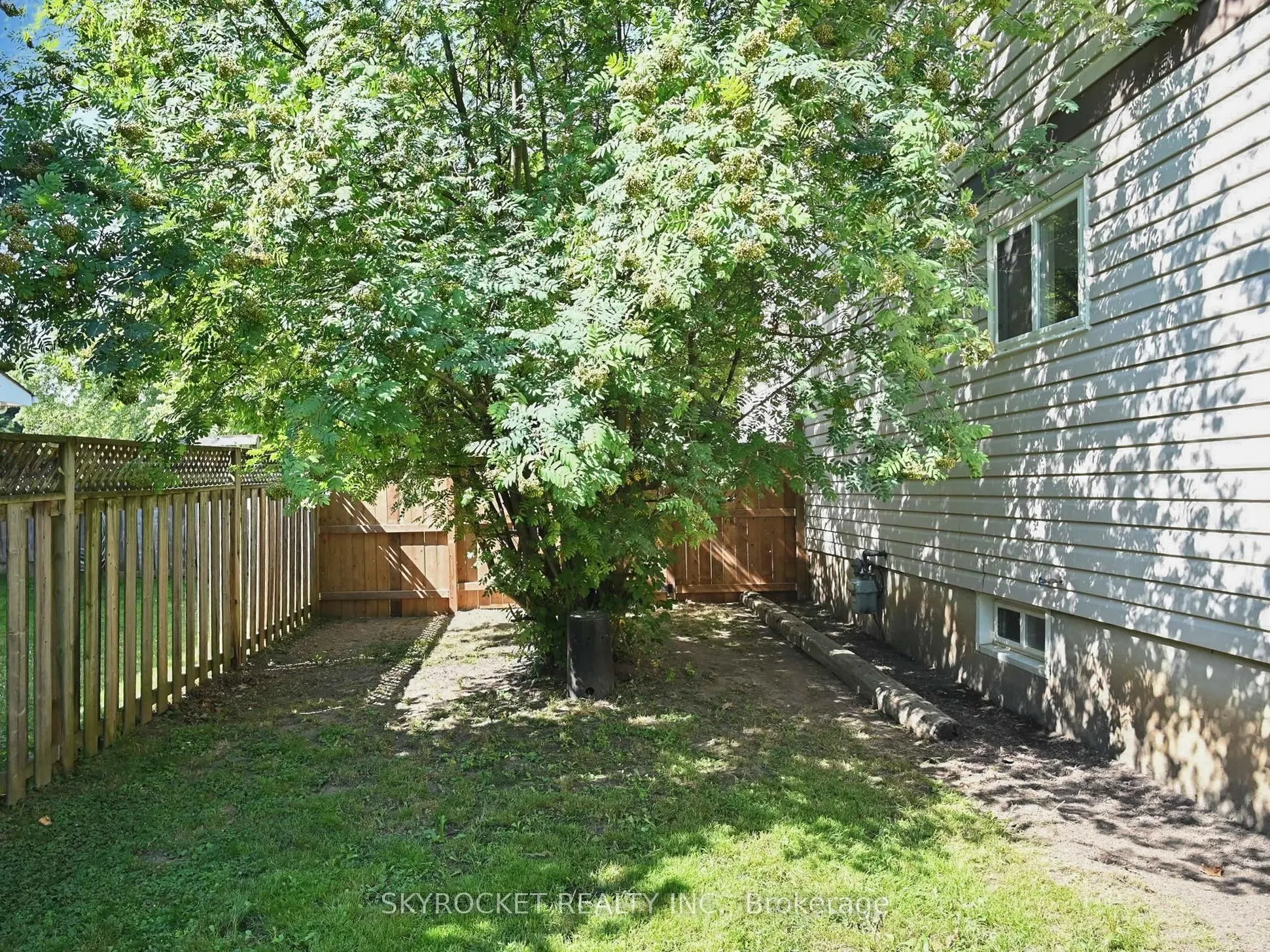125 Bythia Street