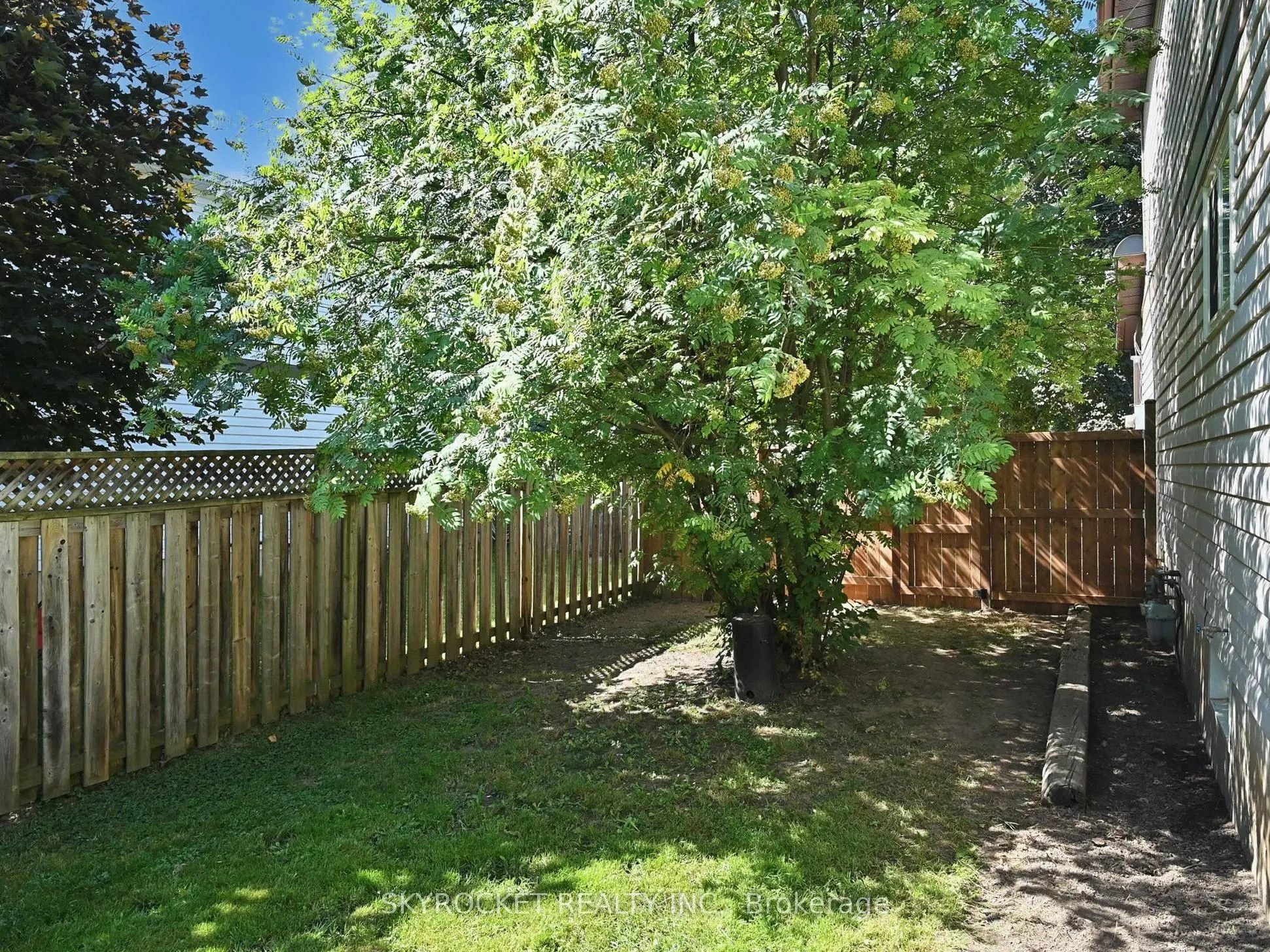 125 Bythia Street