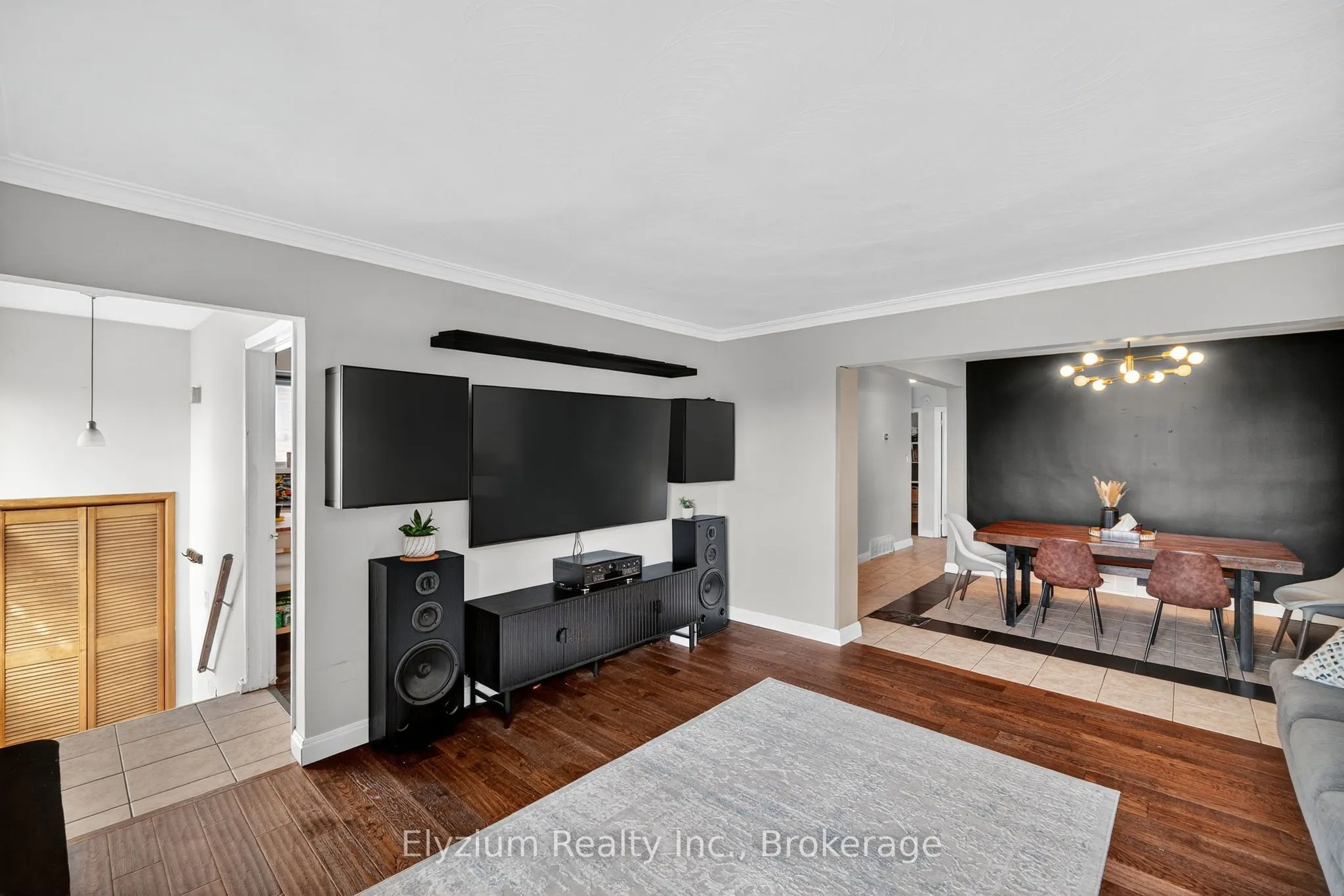 35 Paradelle Crescent
