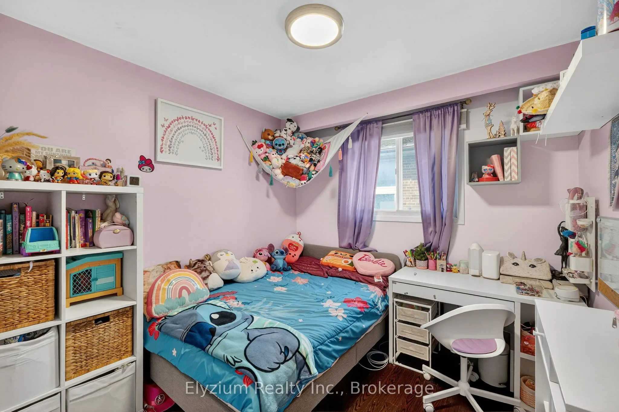 35 Paradelle Crescent