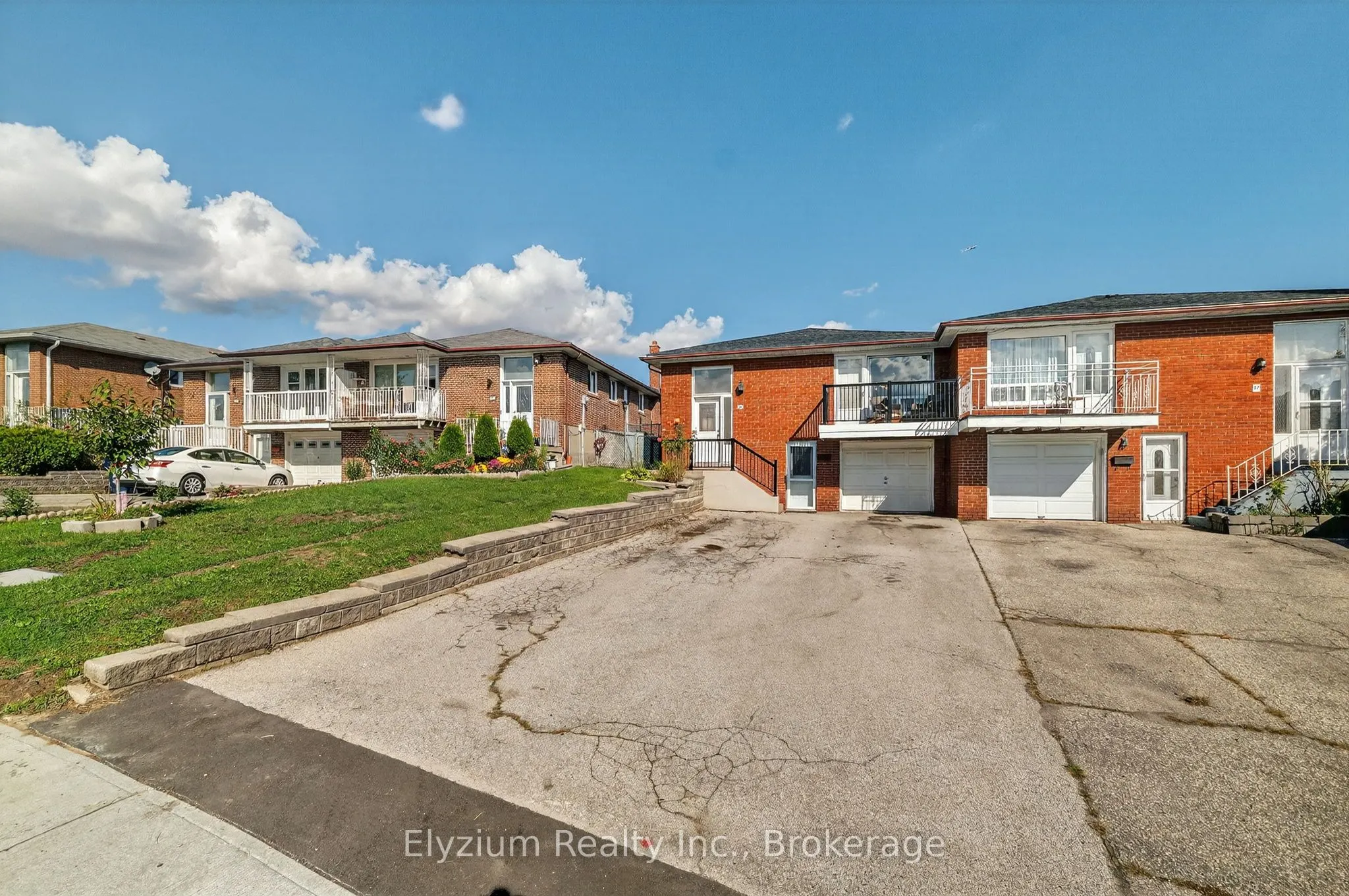 35 Paradelle Crescent