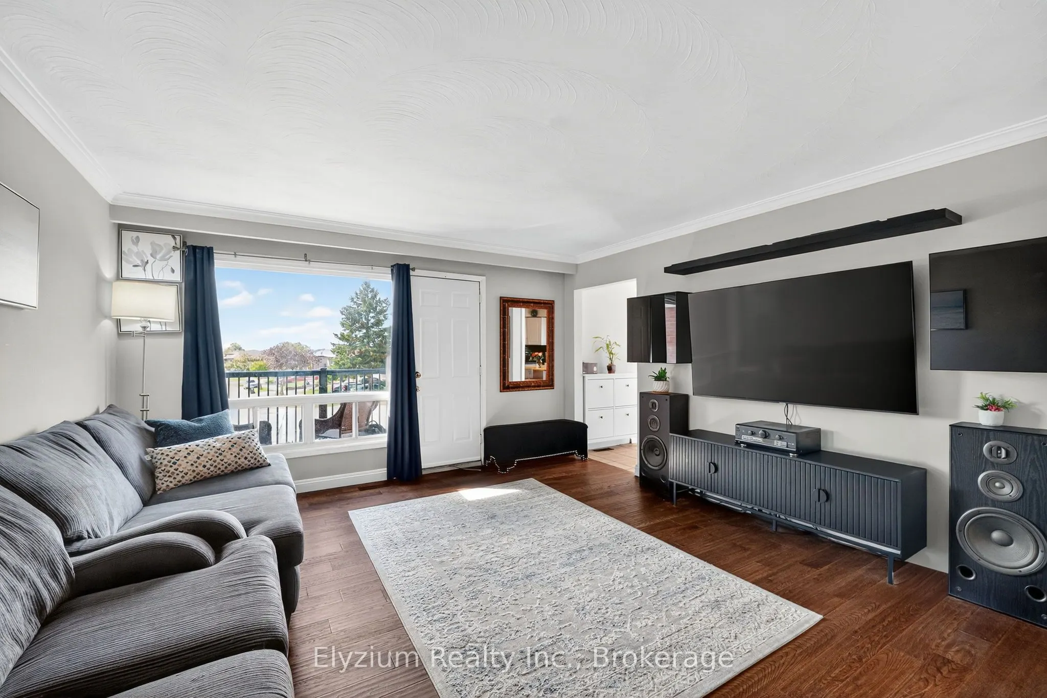 35 Paradelle Crescent