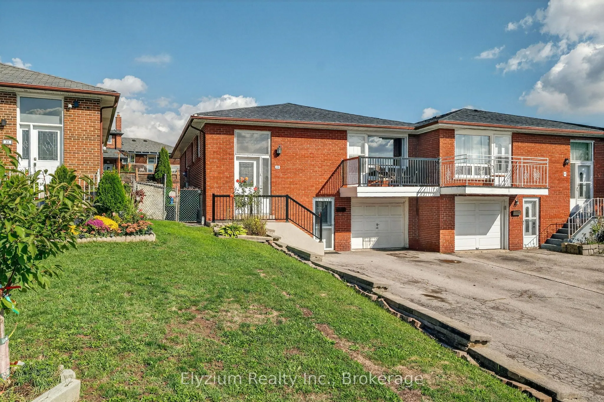 35 Paradelle Crescent