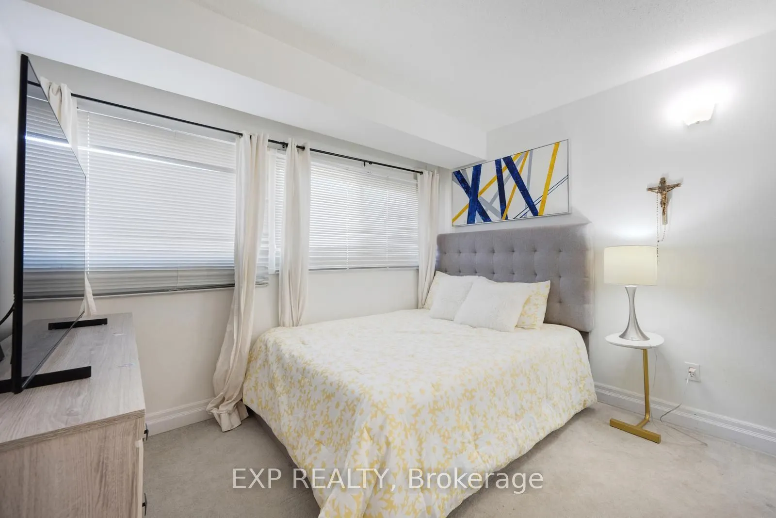 915 Inverhouse Drive, #42