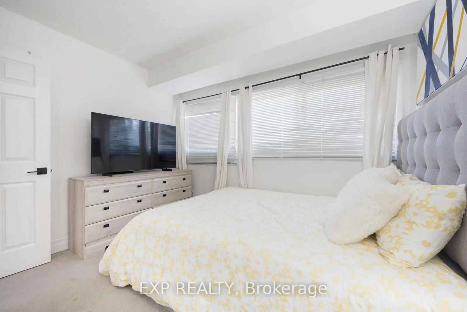 915 Inverhouse Drive, #42