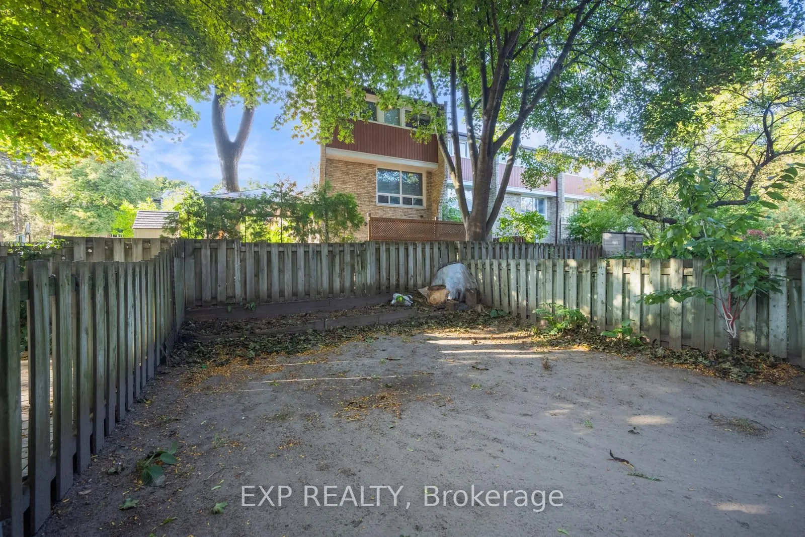 915 Inverhouse Drive, #42