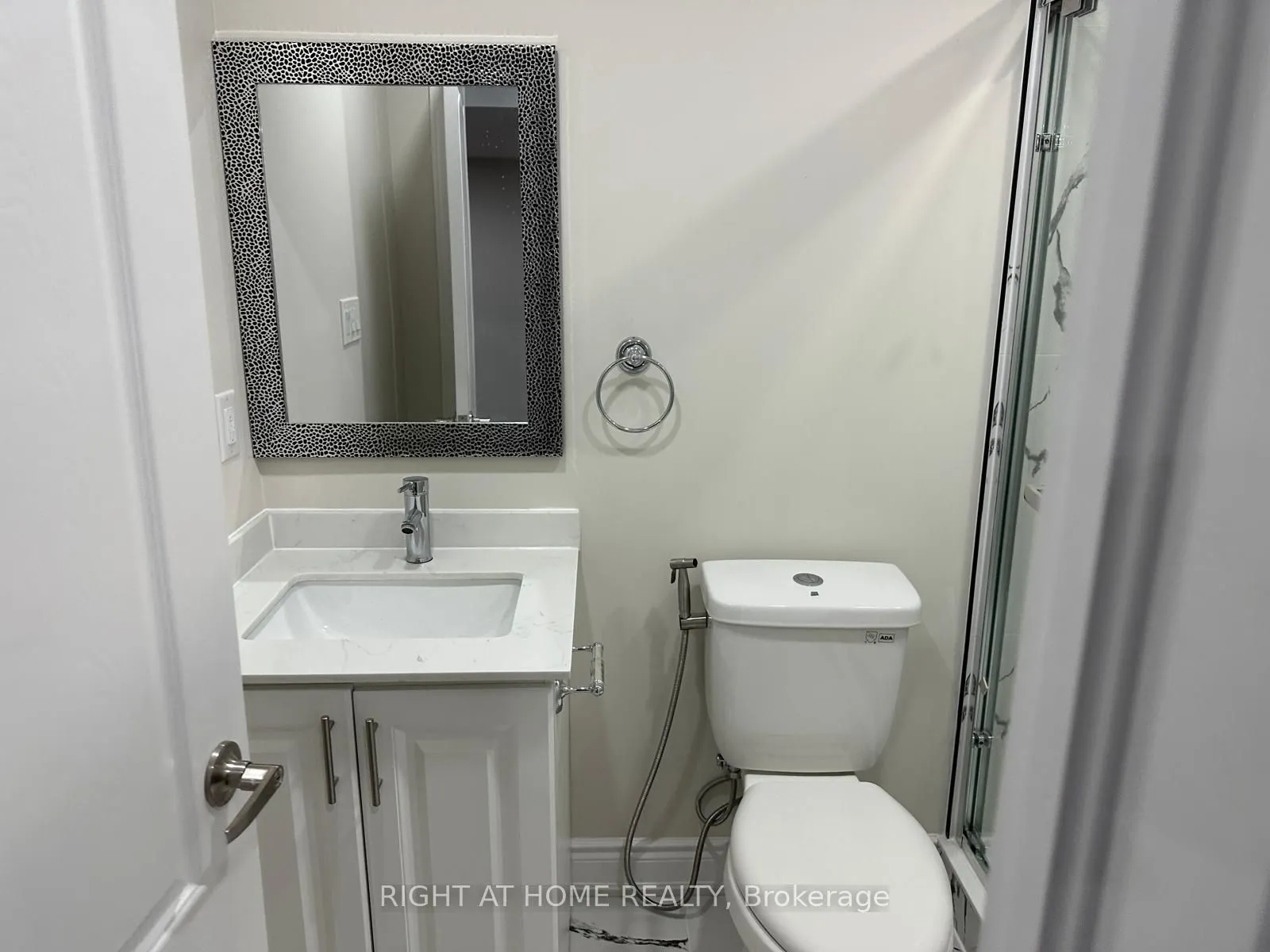 5457 Meadowcrest Avenue, #Bsmnt #2
