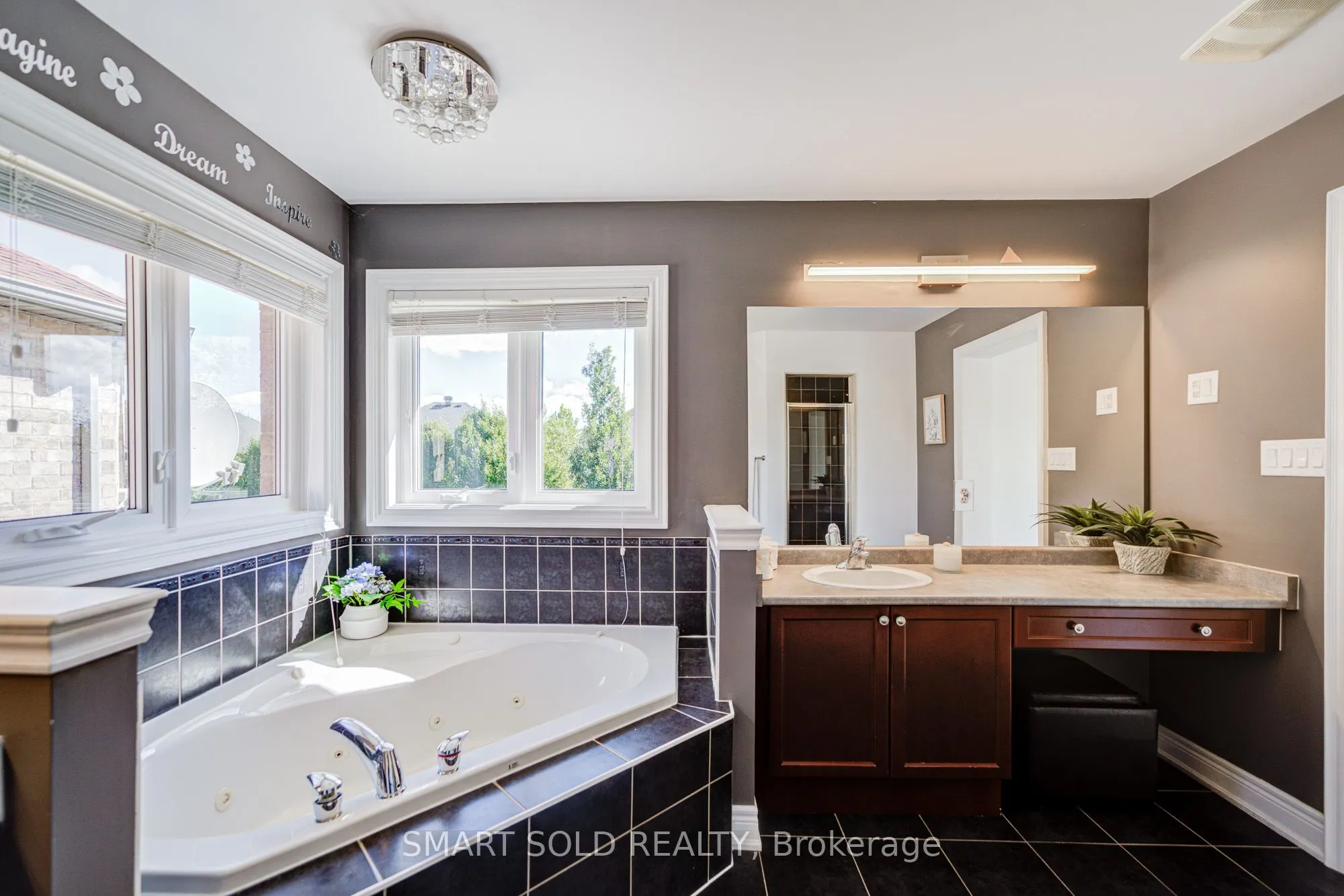 2252 Pine Glen Road