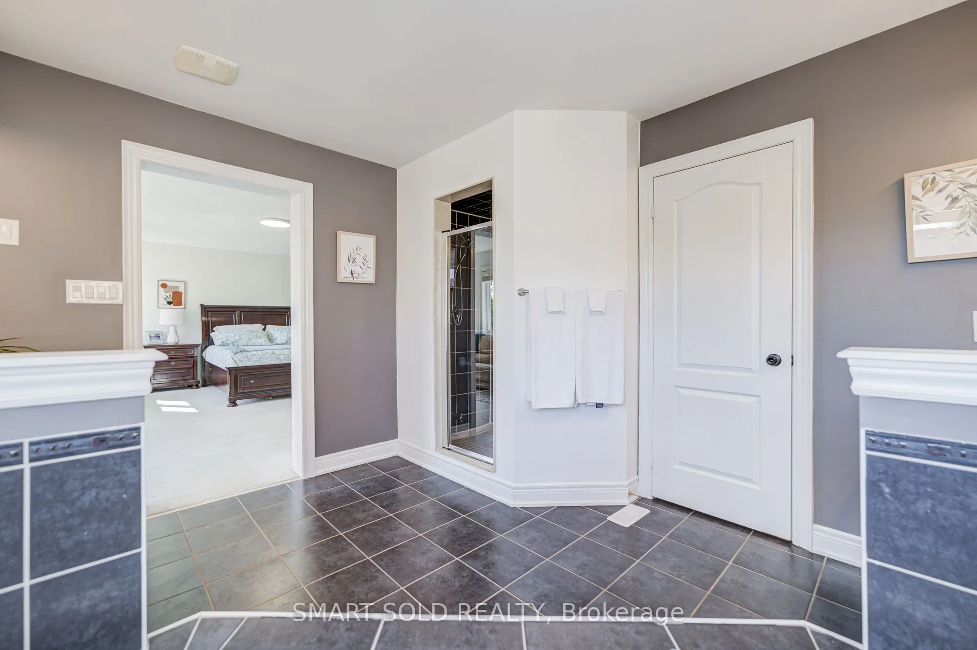 2252 Pine Glen Road