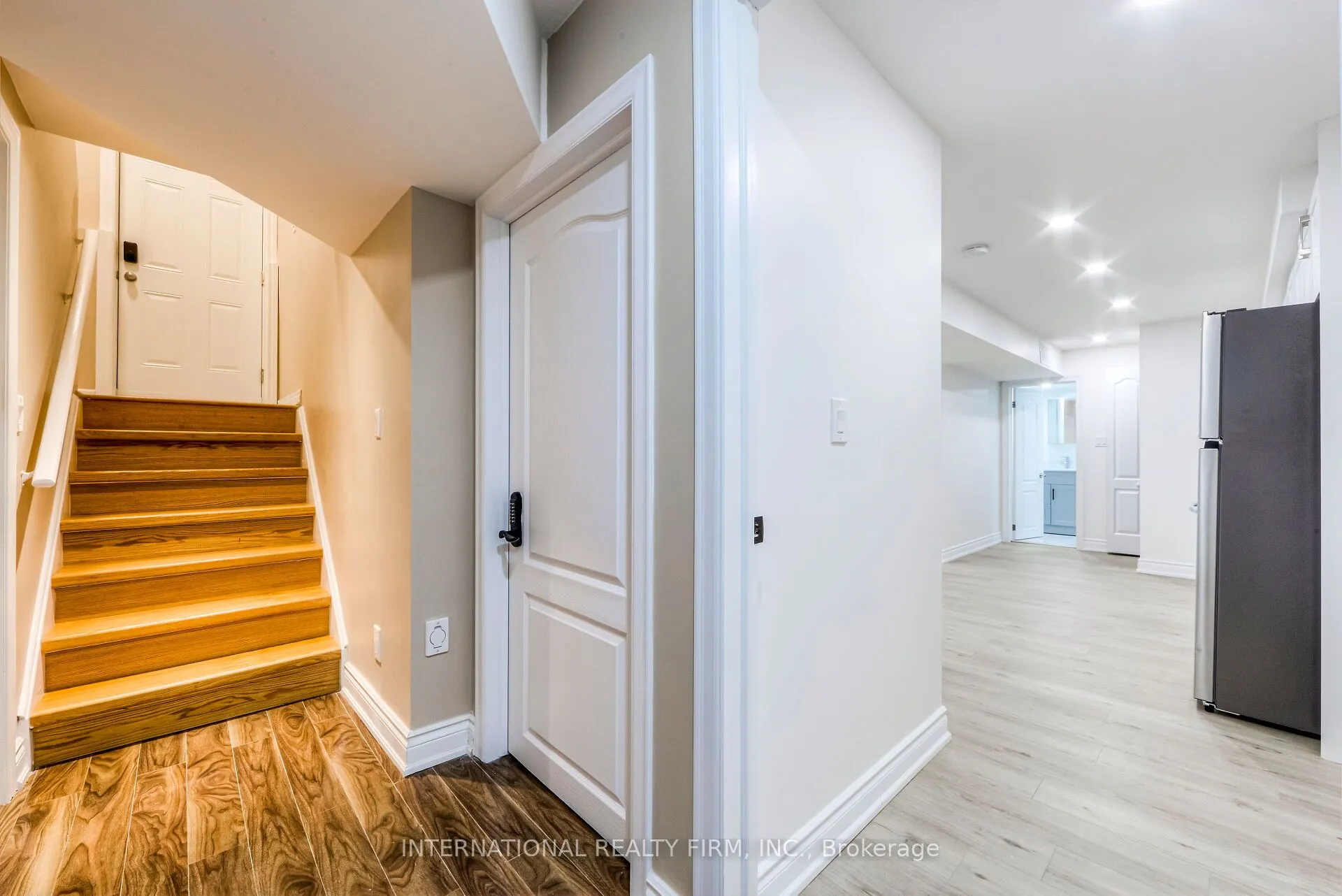 1051 Caven Street
