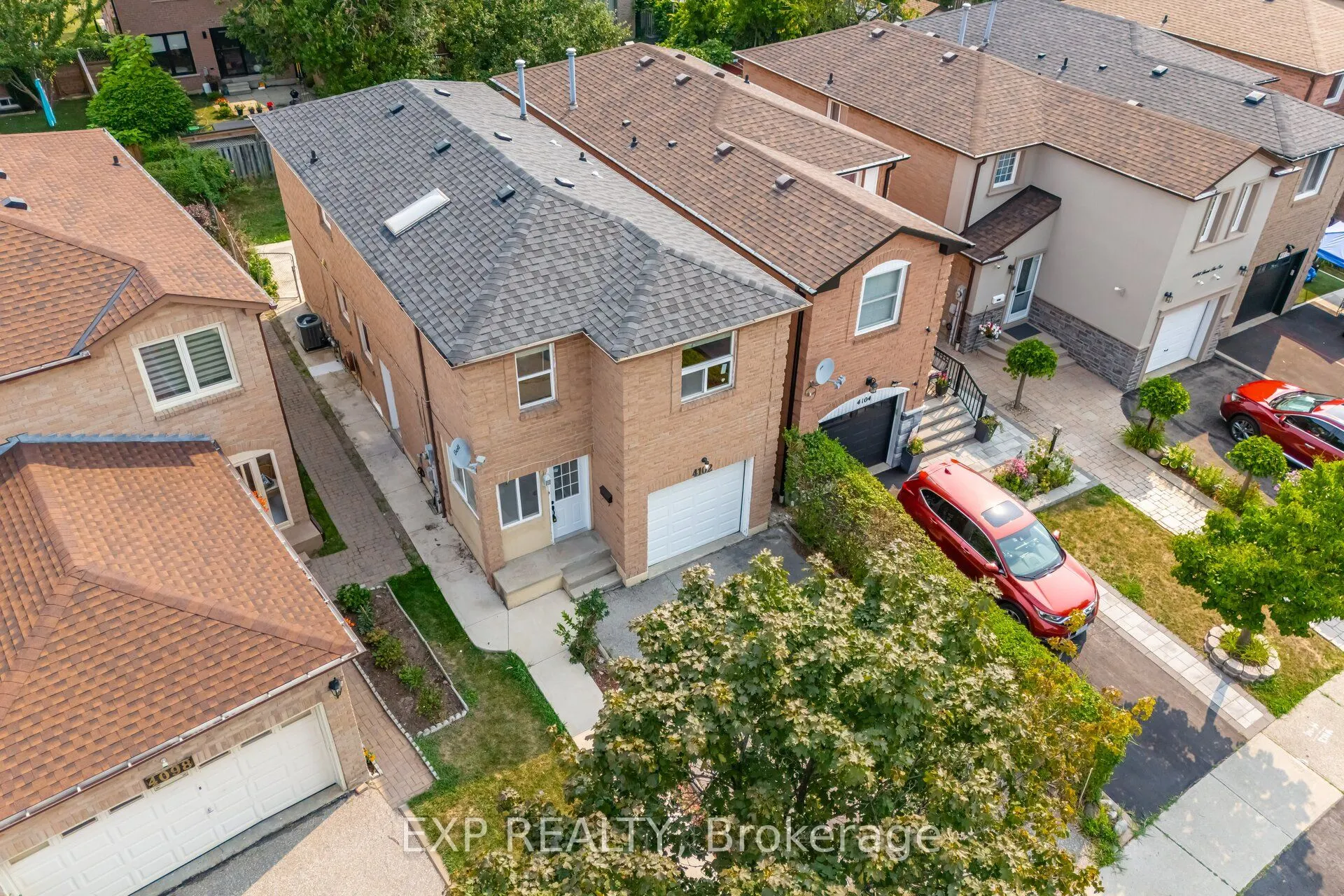 4102 Forest Fire Crescent