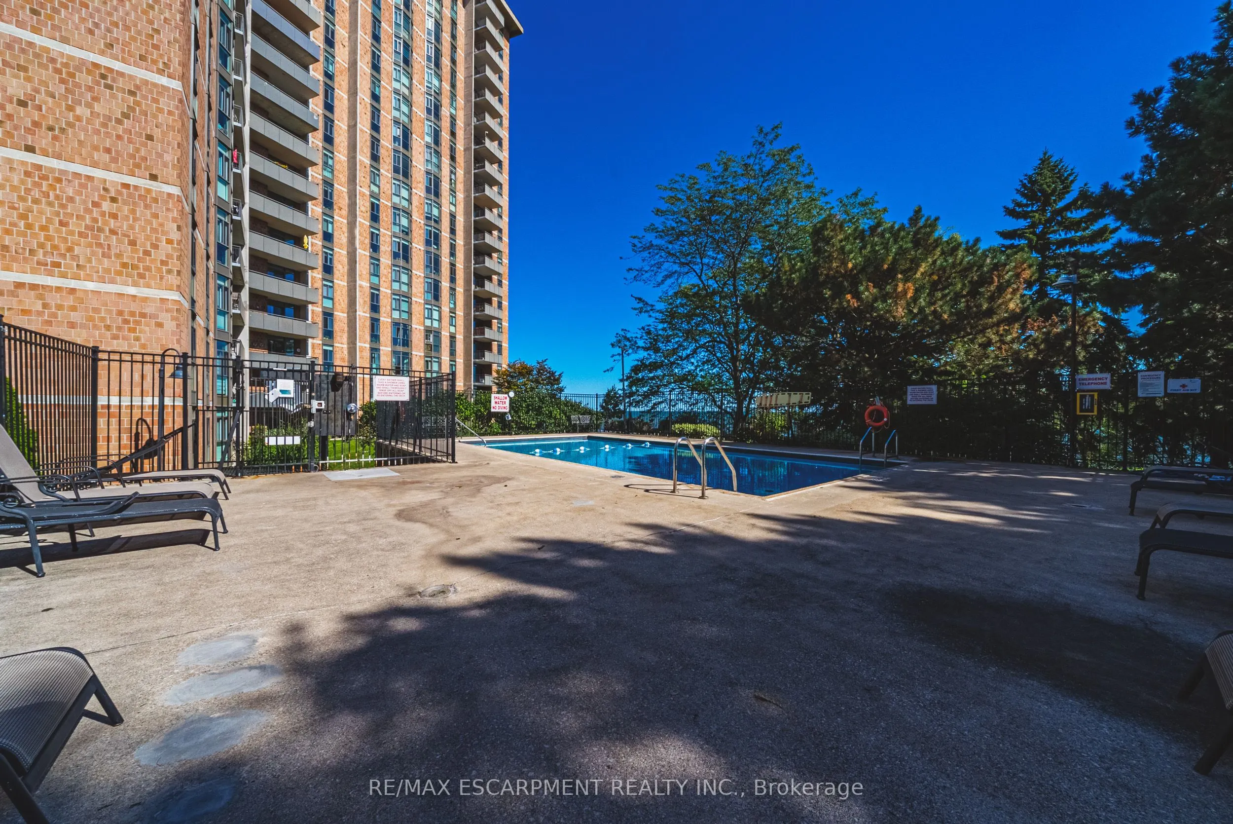 5250 LAKESHORE Road, #1009