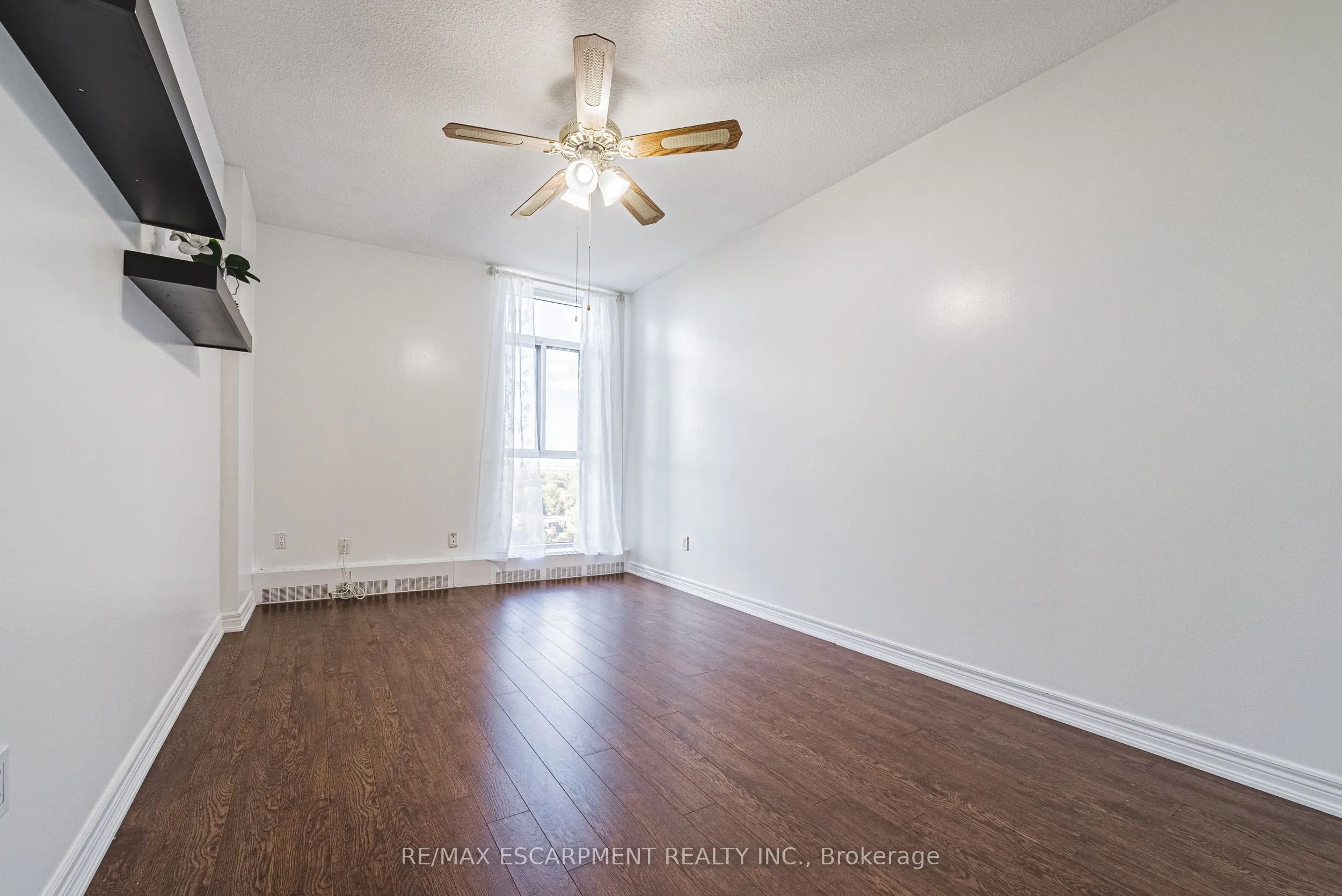 5250 LAKESHORE Road, #1009