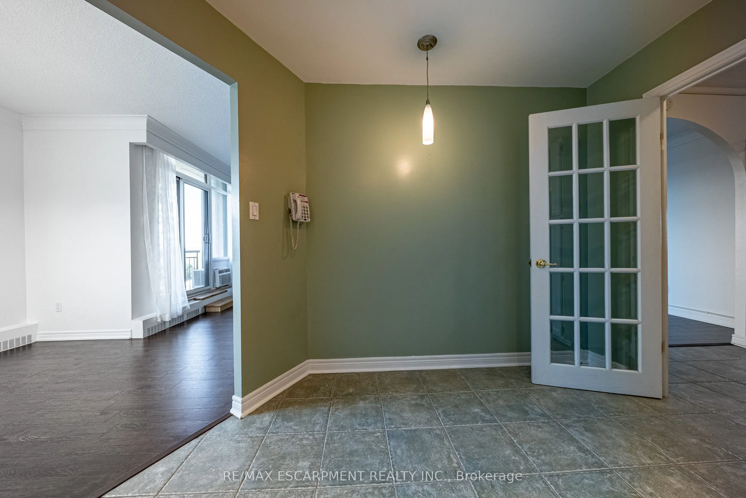 5250 LAKESHORE Road, #1009