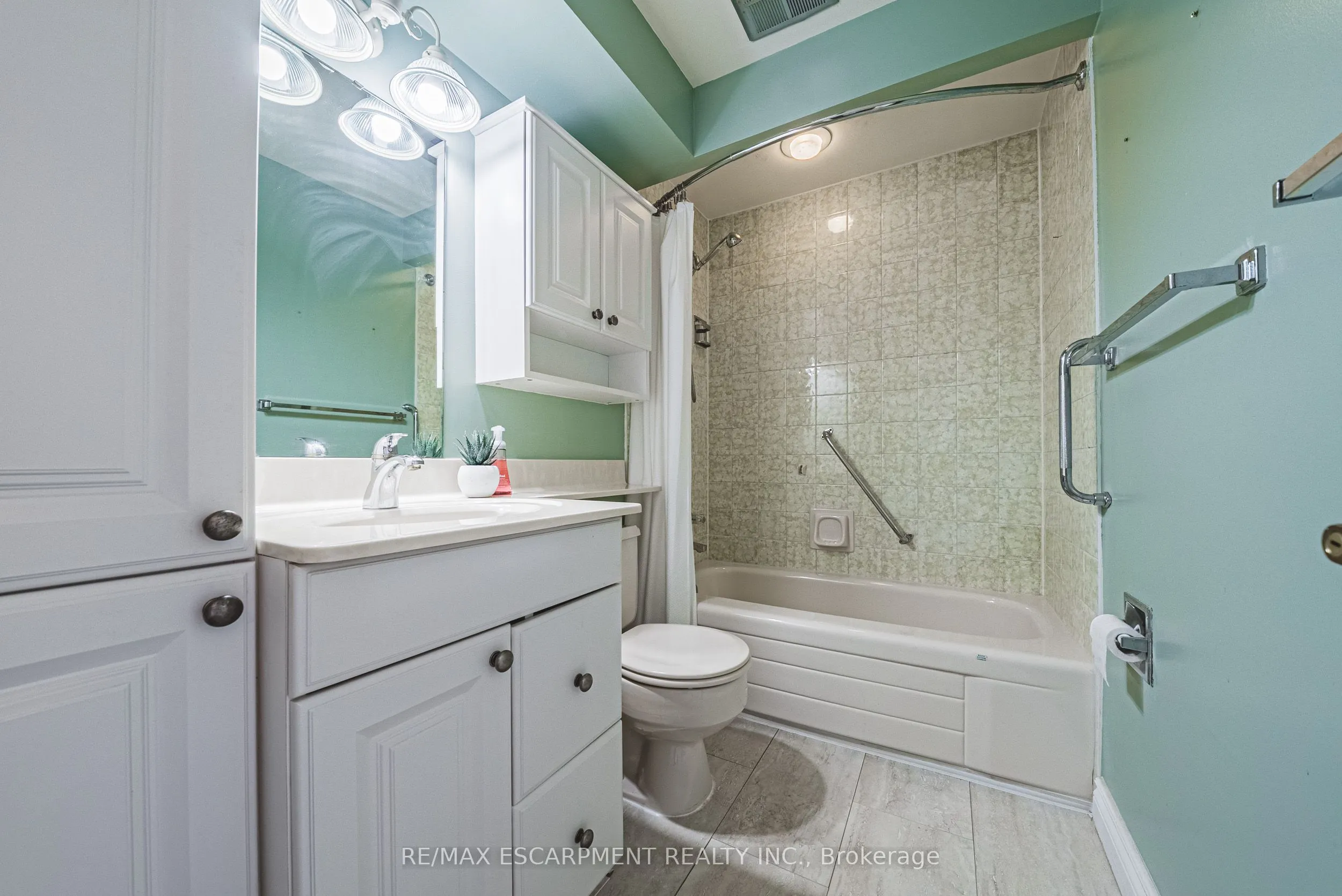 5250 LAKESHORE Road, #1009