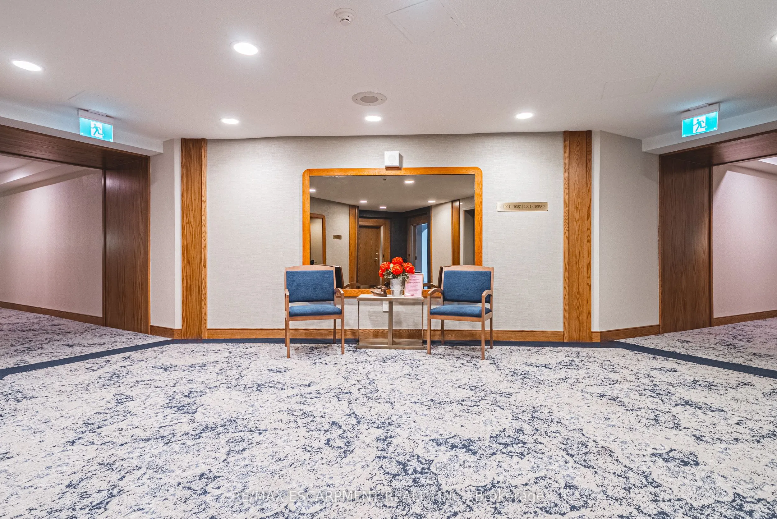 5250 LAKESHORE Road, #1009