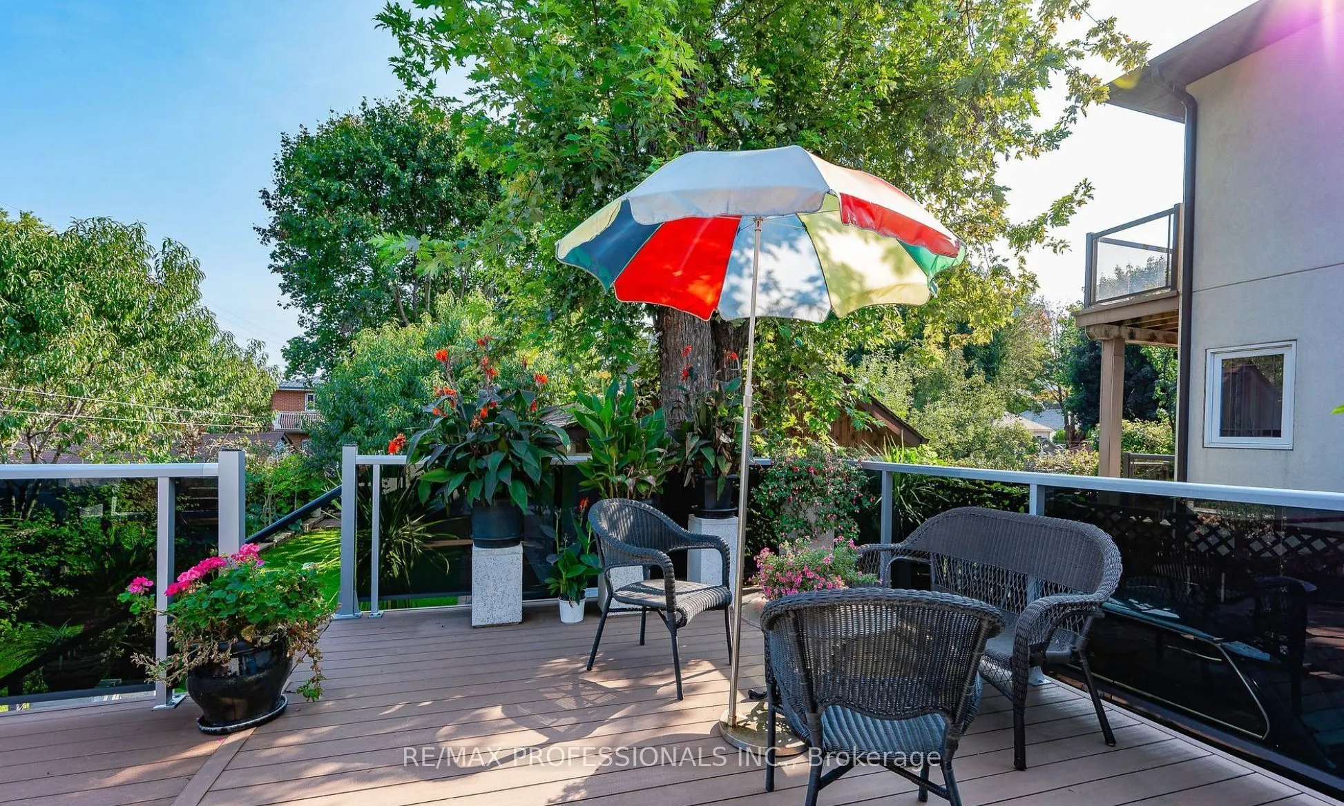 27 Stock Avenue, #Upper