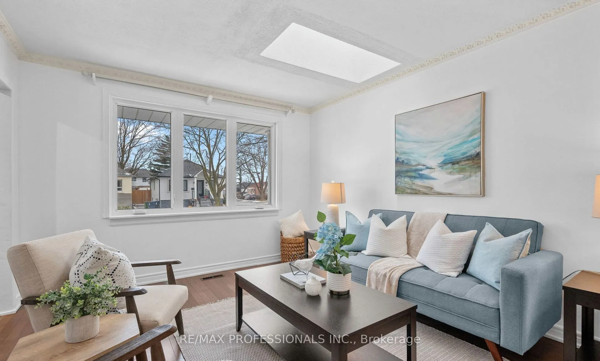 27 Stock Avenue, #Upper