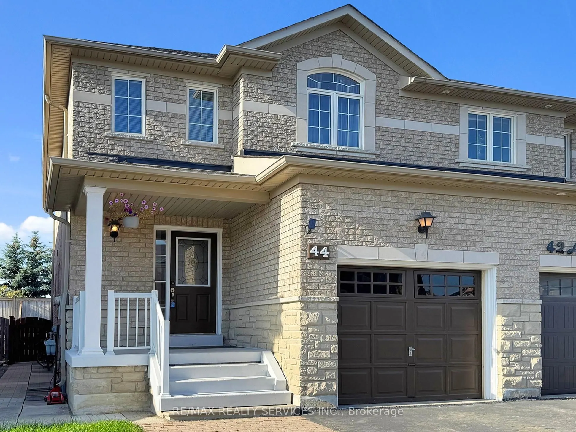 44 Amethyst Circle