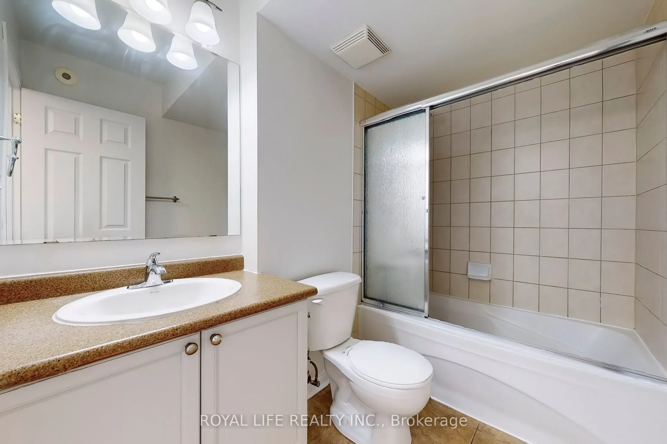 595 Dundas Street W, #2
