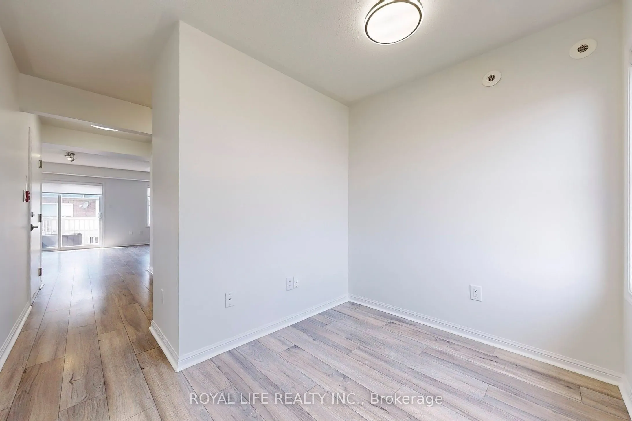 595 Dundas Street W, #2