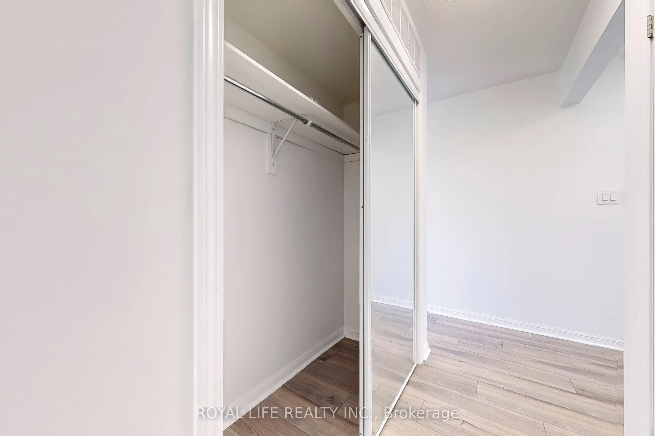 595 Dundas Street W, #2