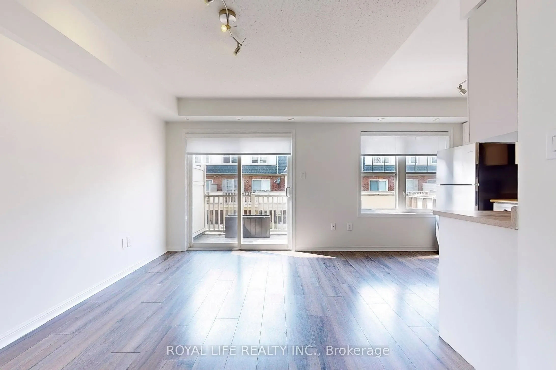 595 Dundas Street W, #2