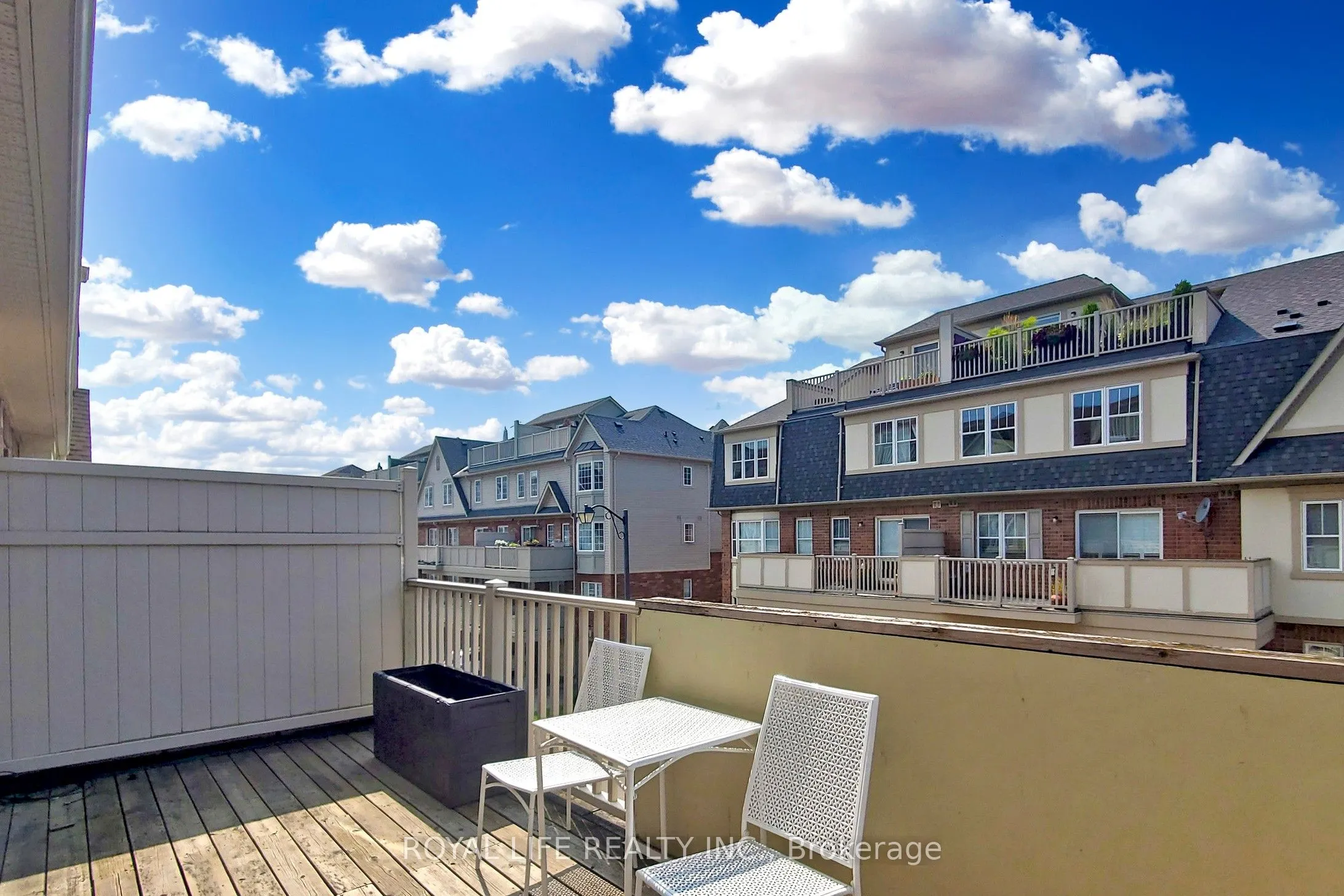 595 Dundas Street W, #2