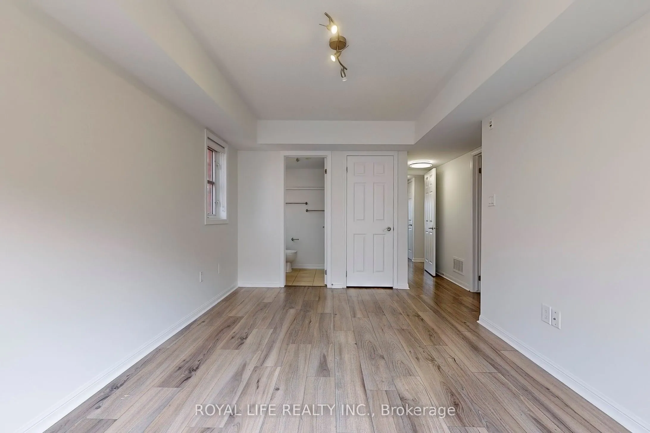 595 Dundas Street W, #2