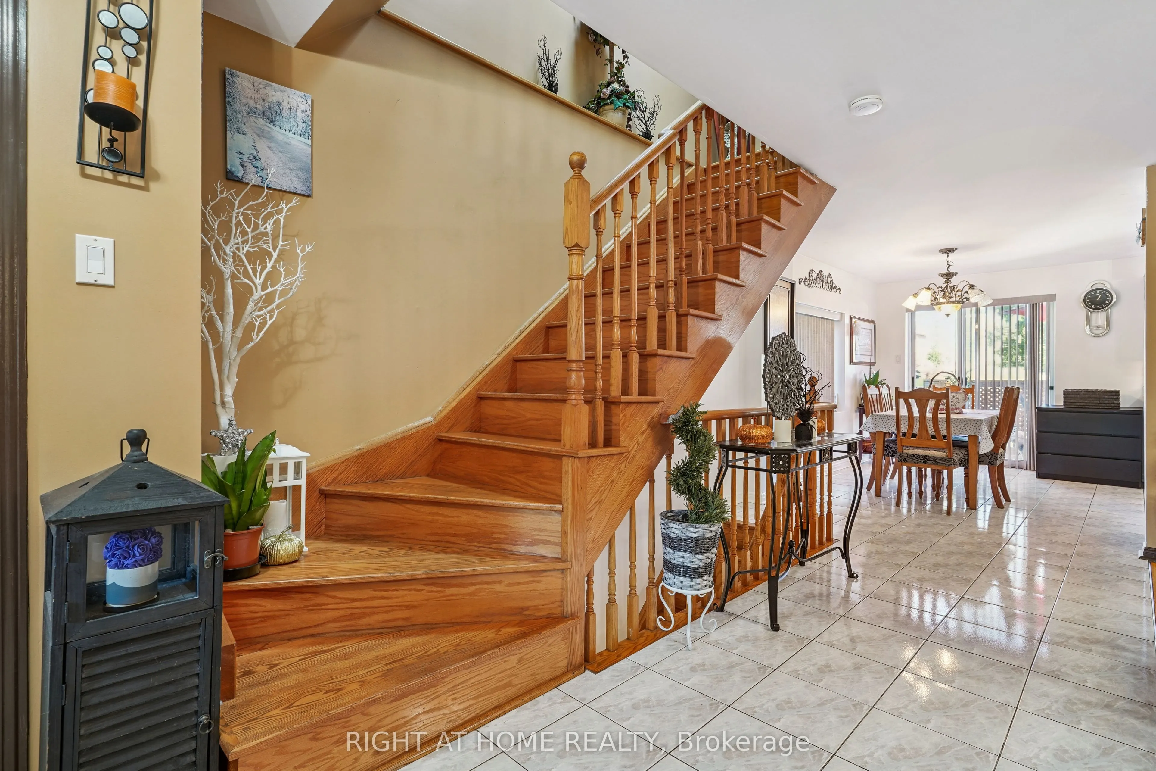 165 Locksley Avenue