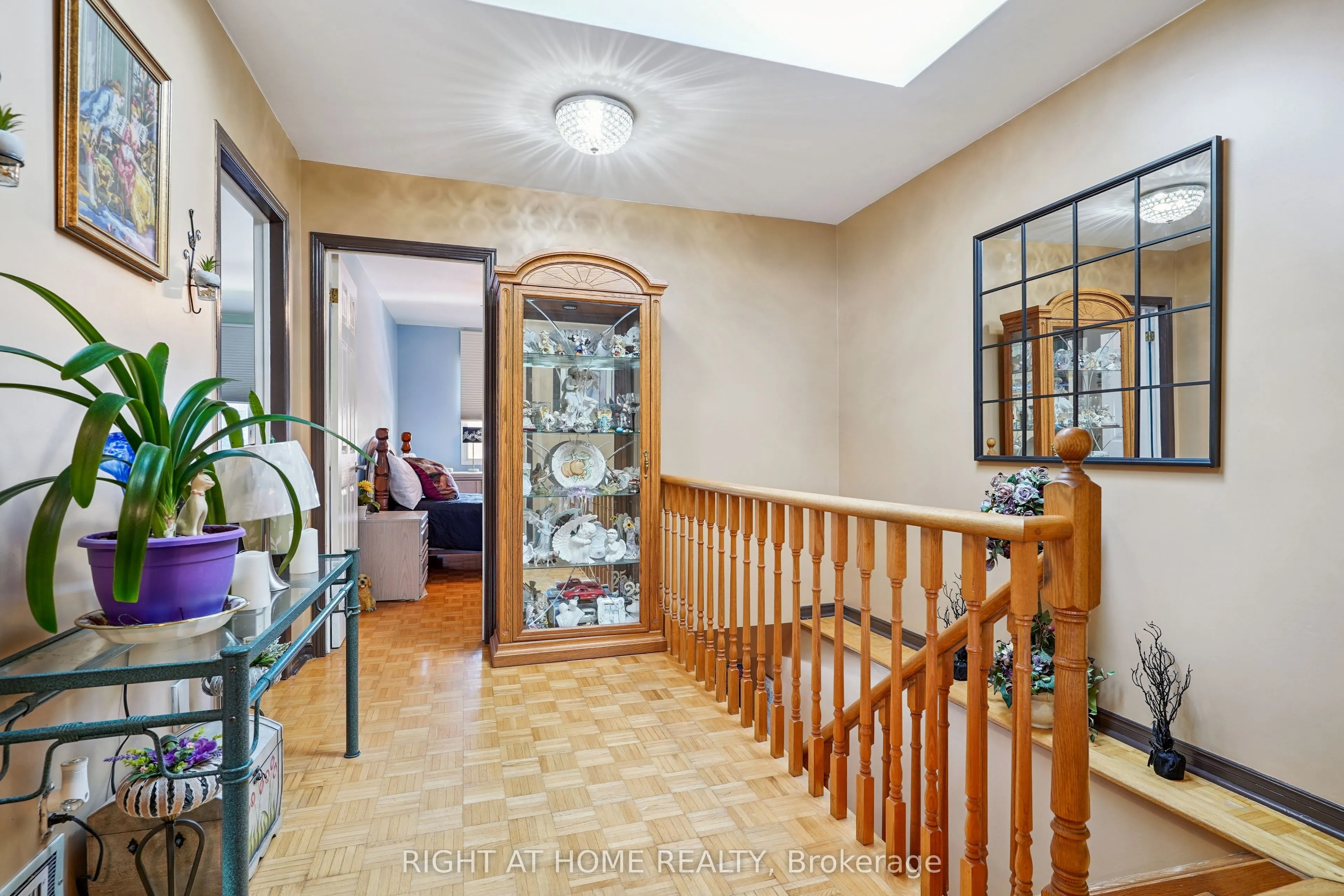 165 Locksley Avenue