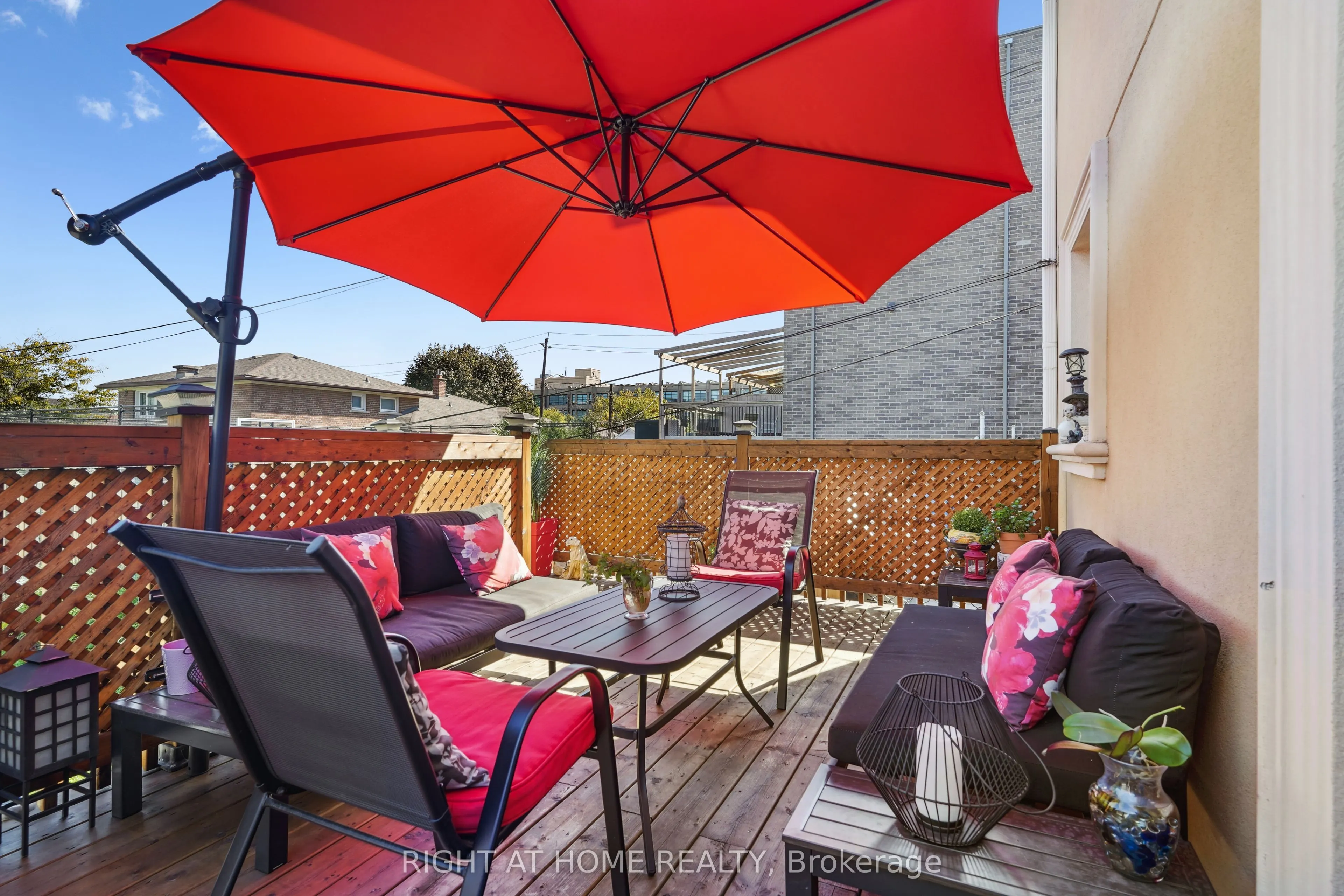 165 Locksley Avenue